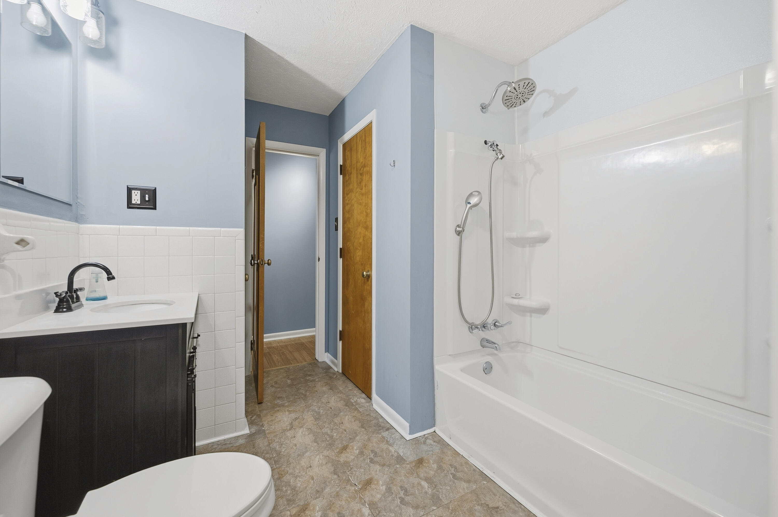 117 Adams Street Property Photo 13