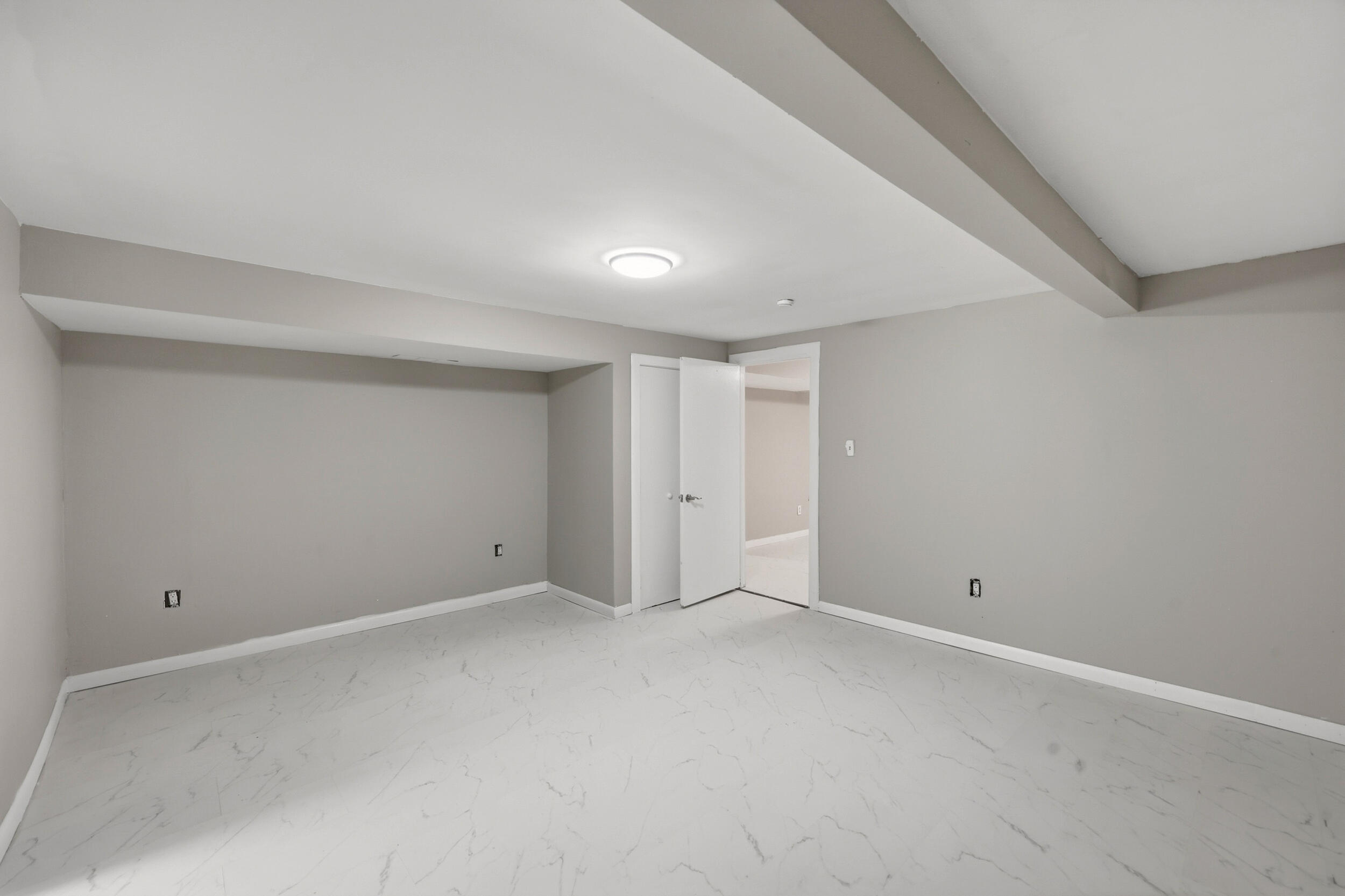 2347 Heather Way Property Photo 29