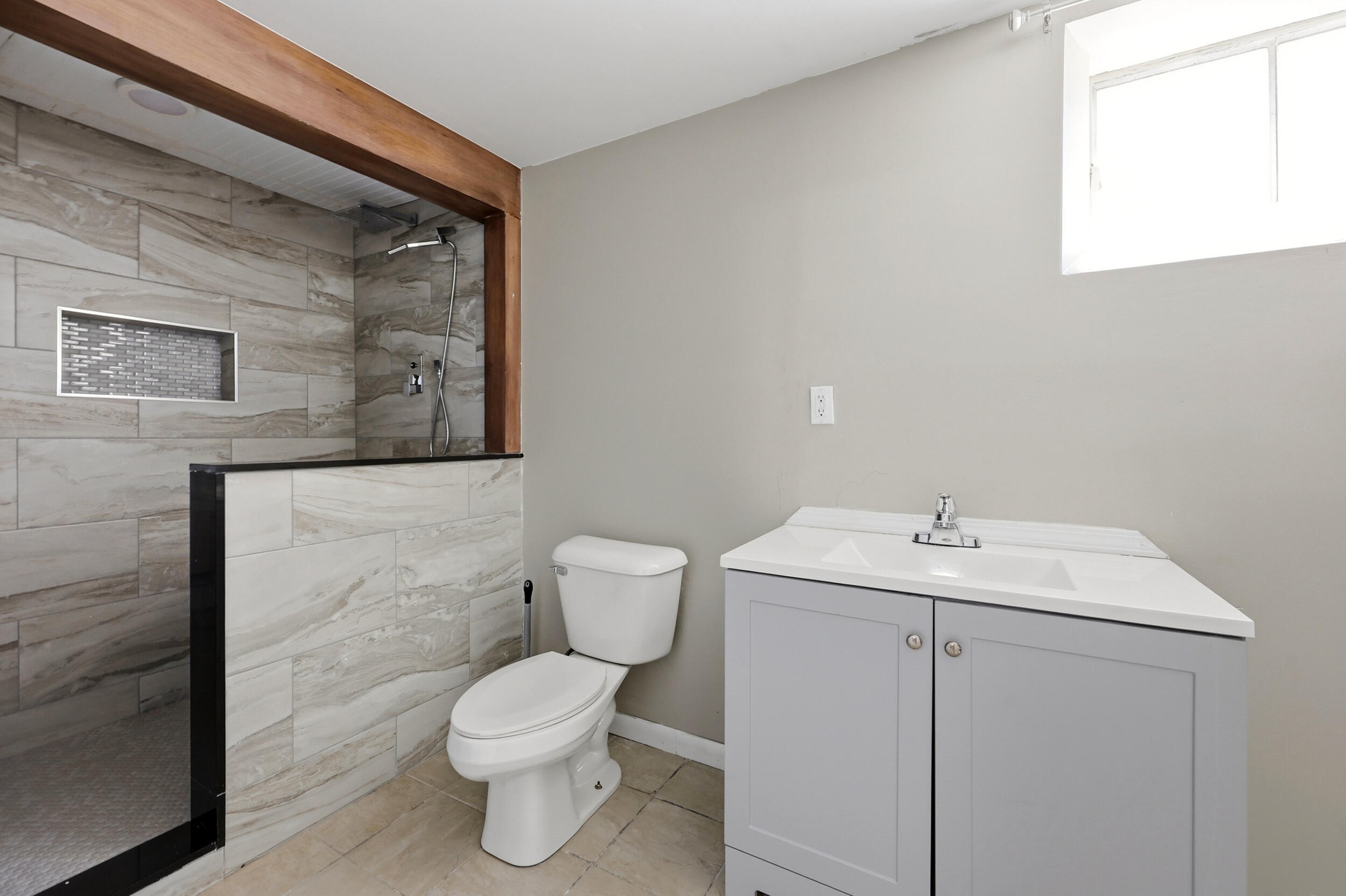 2347 Heather Way Property Photo 30