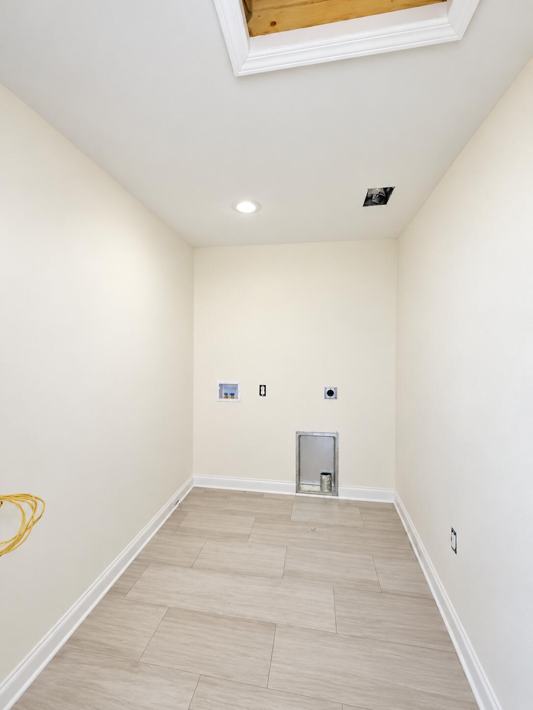 279 Stoney Creek Way Property Photo 11