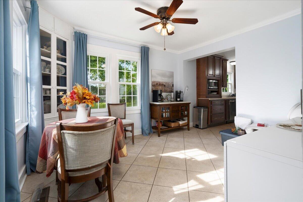 1079 Property Photo 12