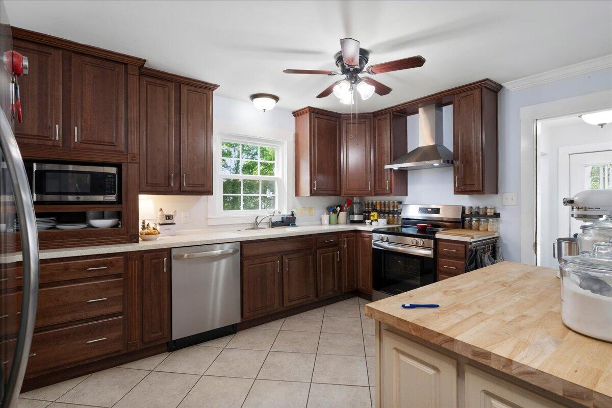 1079 Property Photo 14