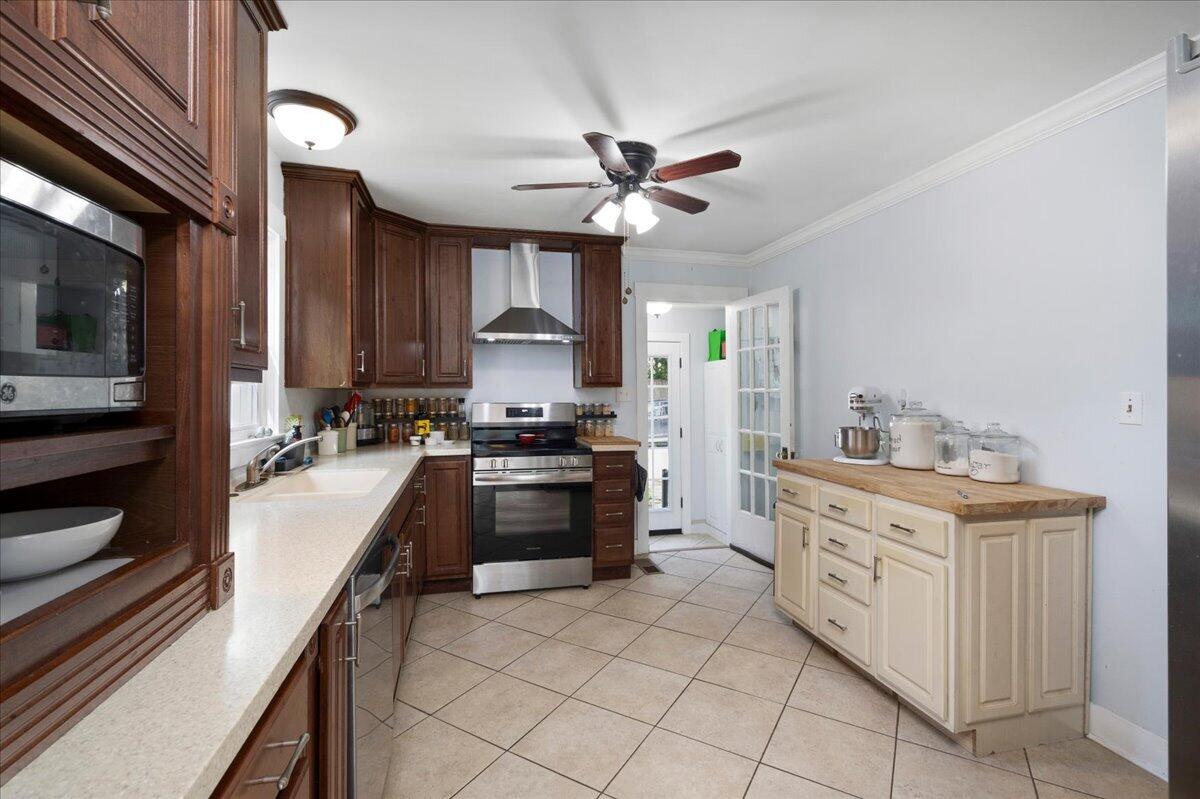 1079 Property Photo 15