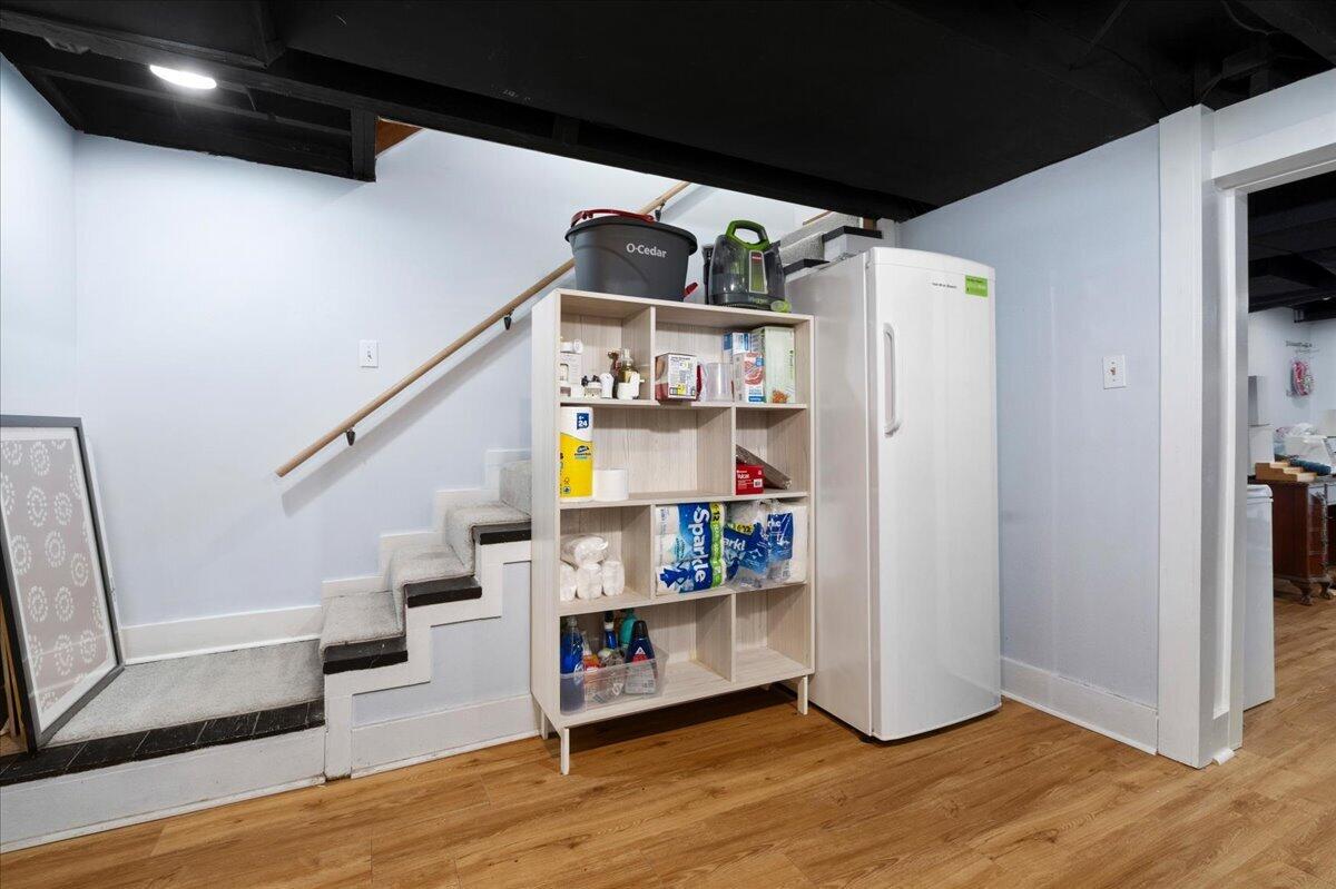 1079 Property Photo 31