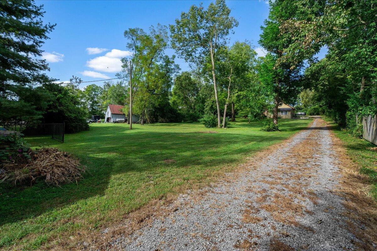 1079 Property Photo 44