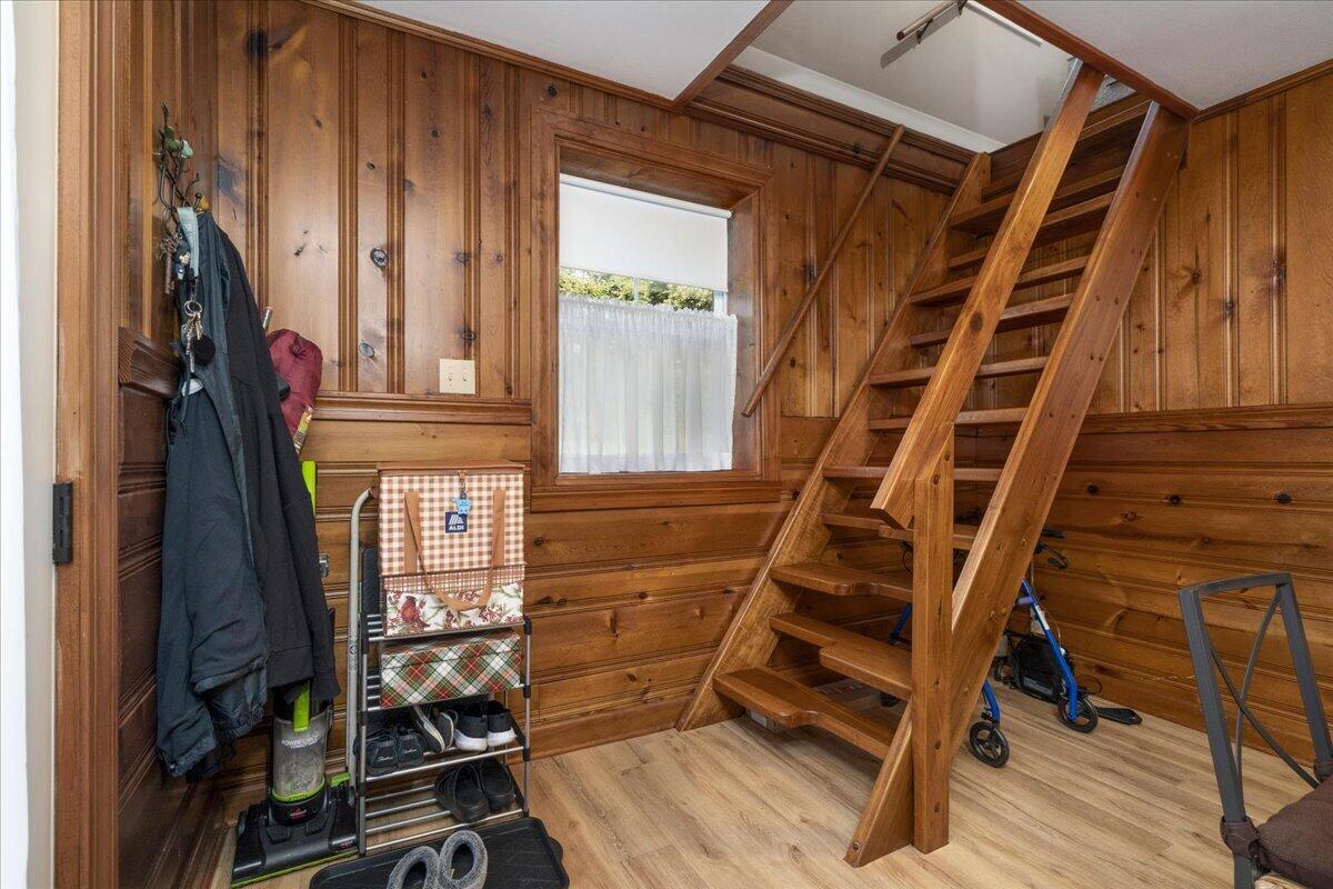 1079 Property Photo 57