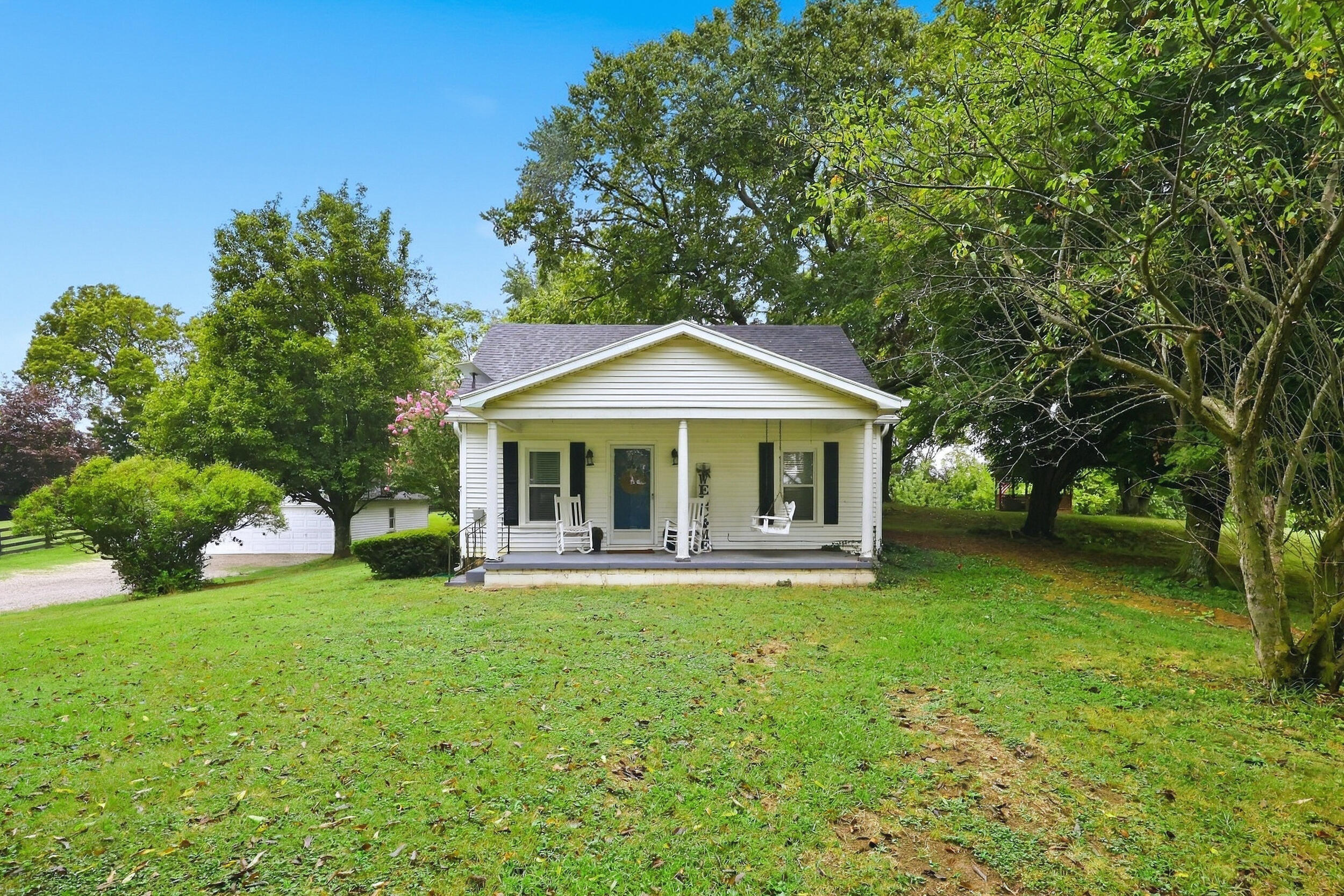 1237 Kentucky 392 Property Photo 1