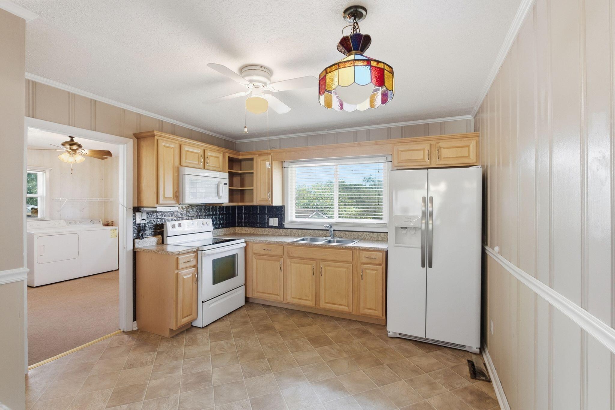 407 Clay Drive Property Photo 6