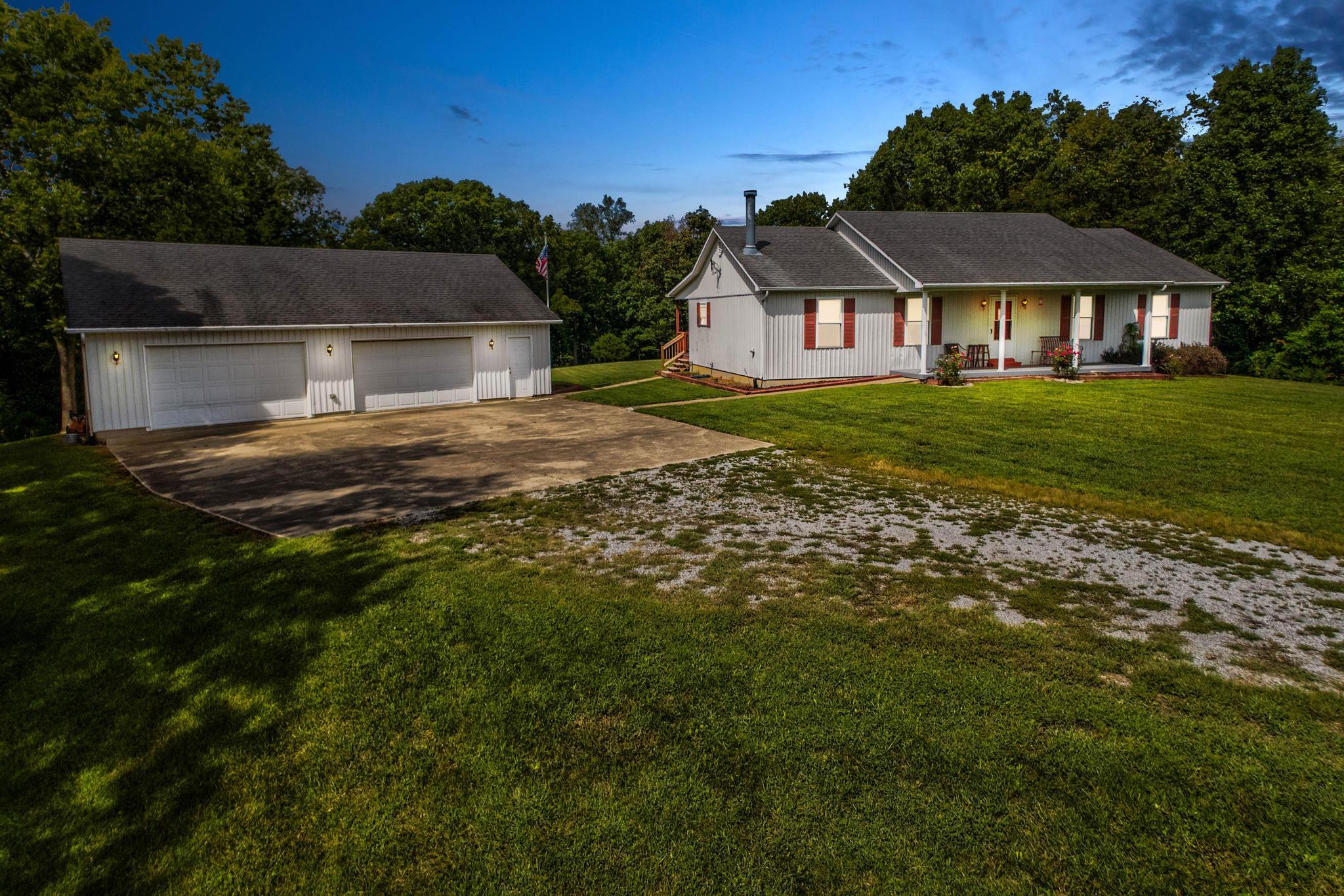 739 Martin Conway Road Property Photo 2