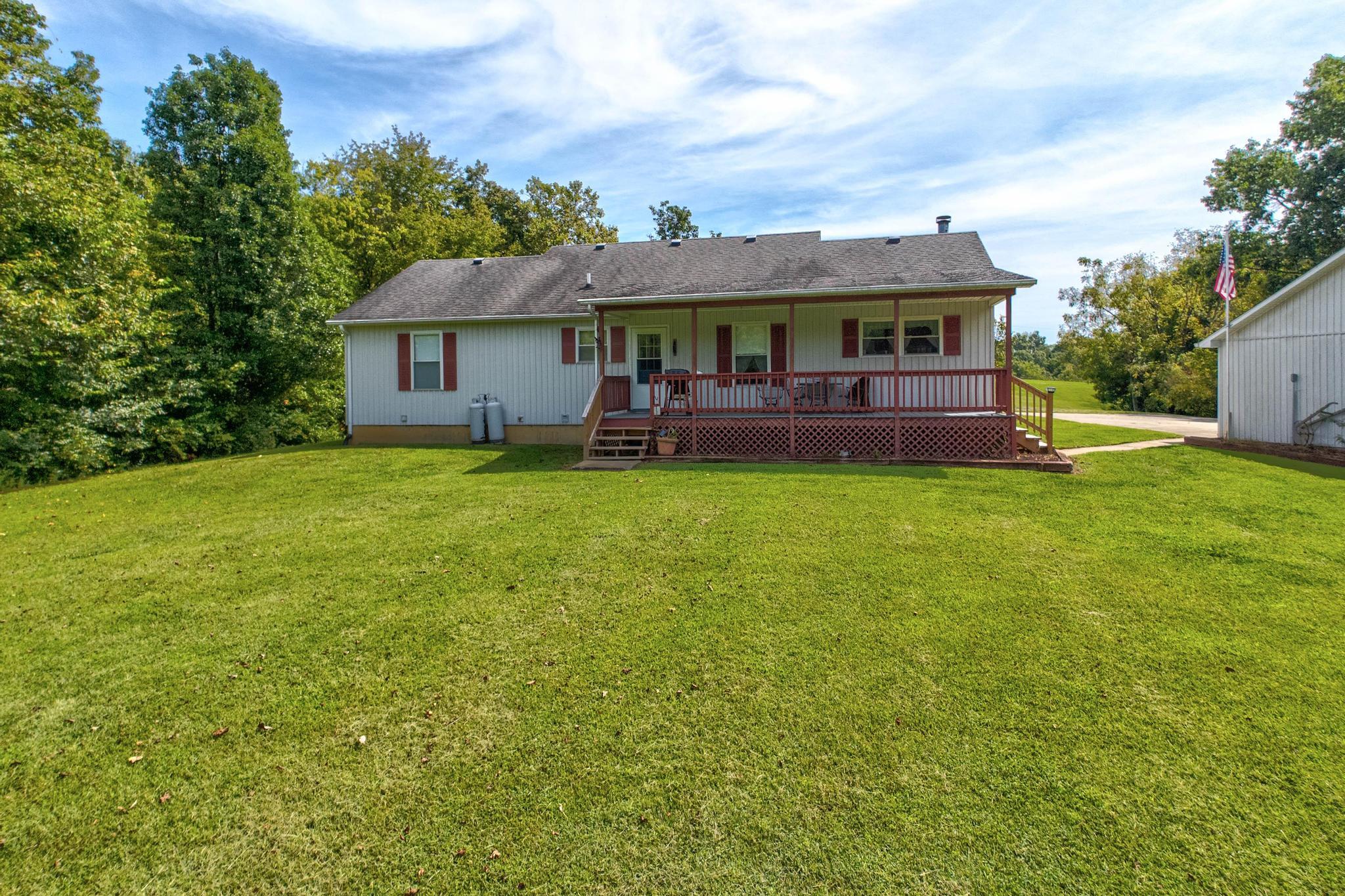 739 Martin Conway Road Property Photo 5