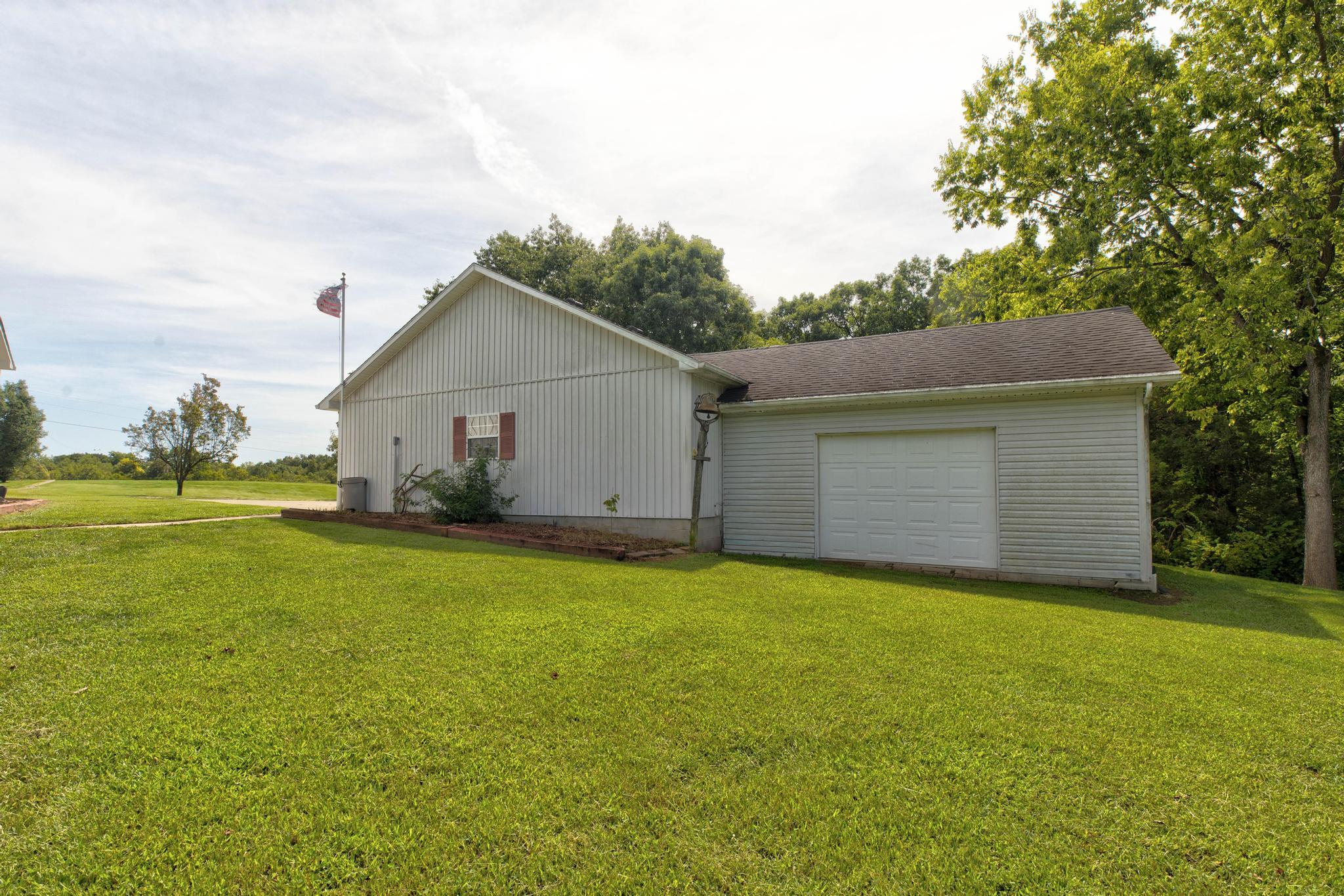739 Martin Conway Road Property Photo 8