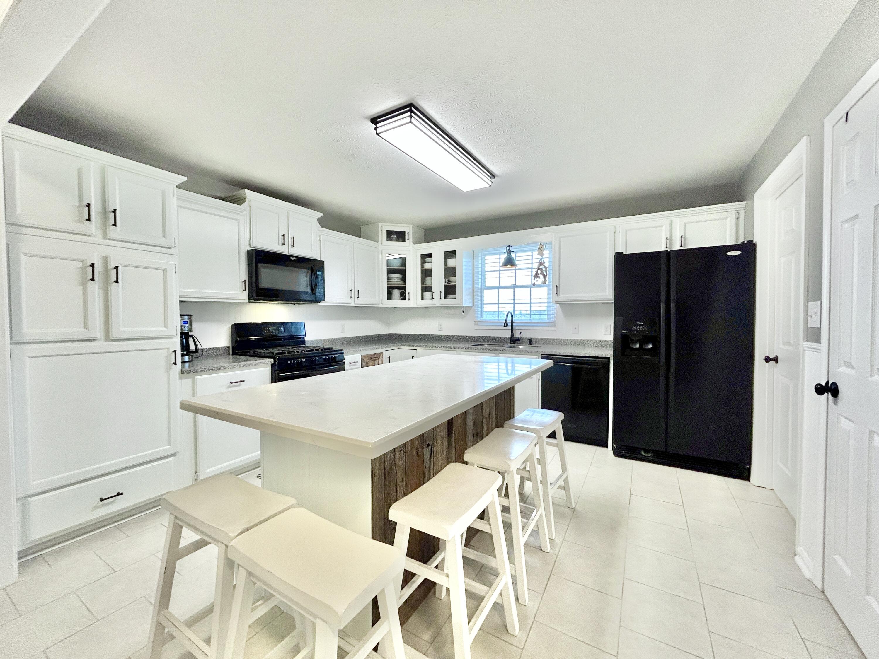 4011 Madira Drive Property Photo 19