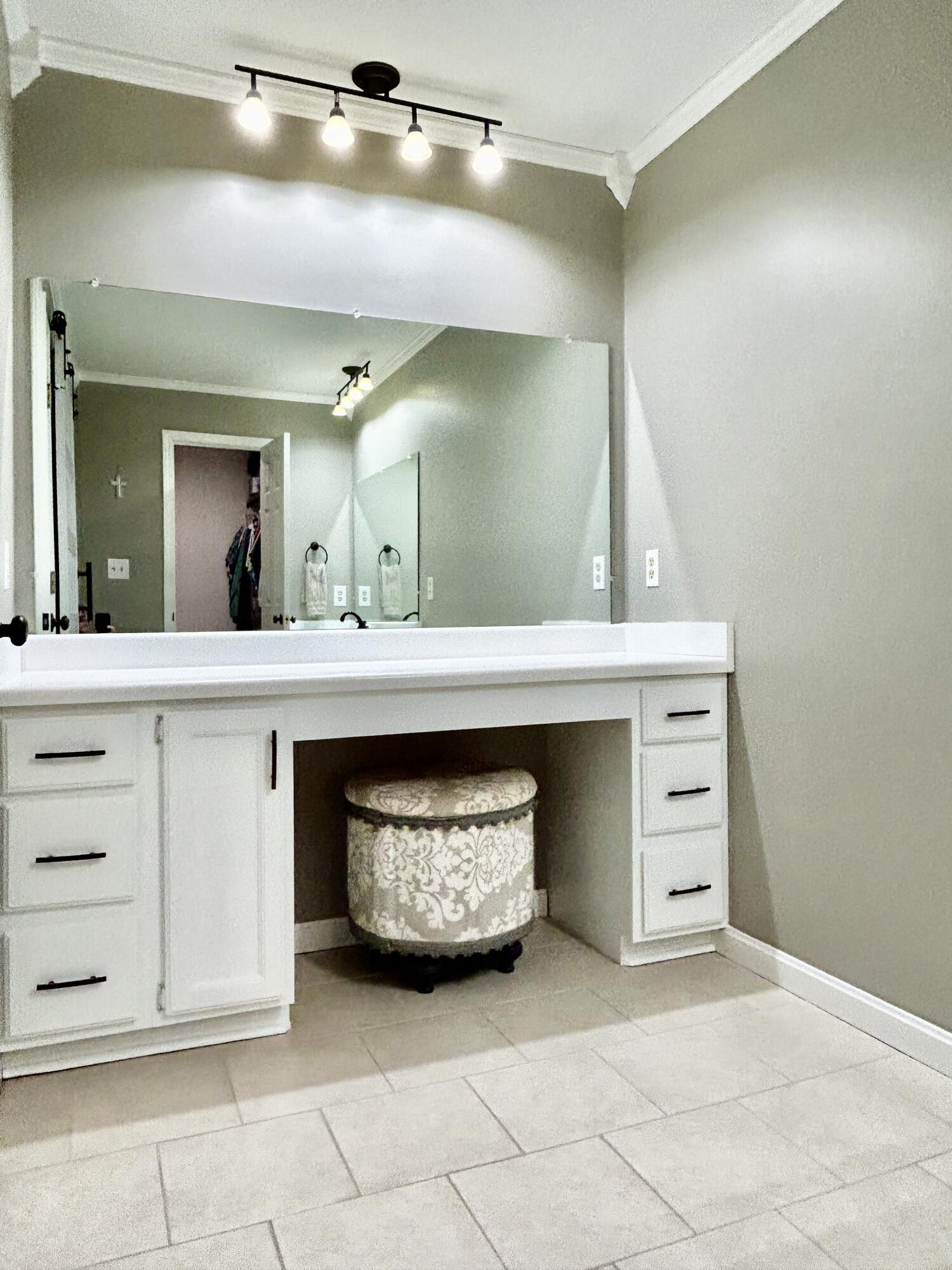 4011 Madira Drive Property Photo 32