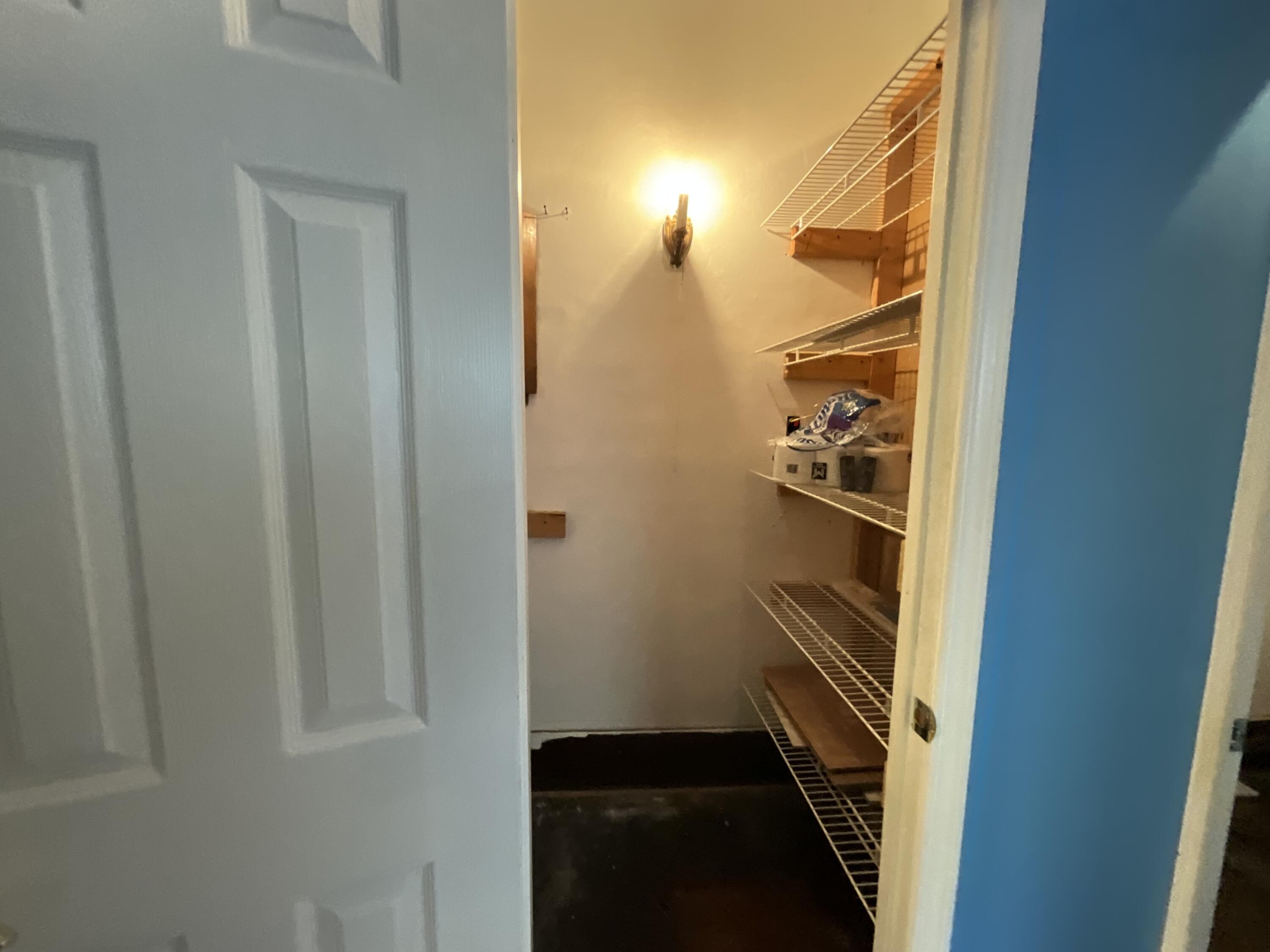152 S Central Avenue Property Photo 13