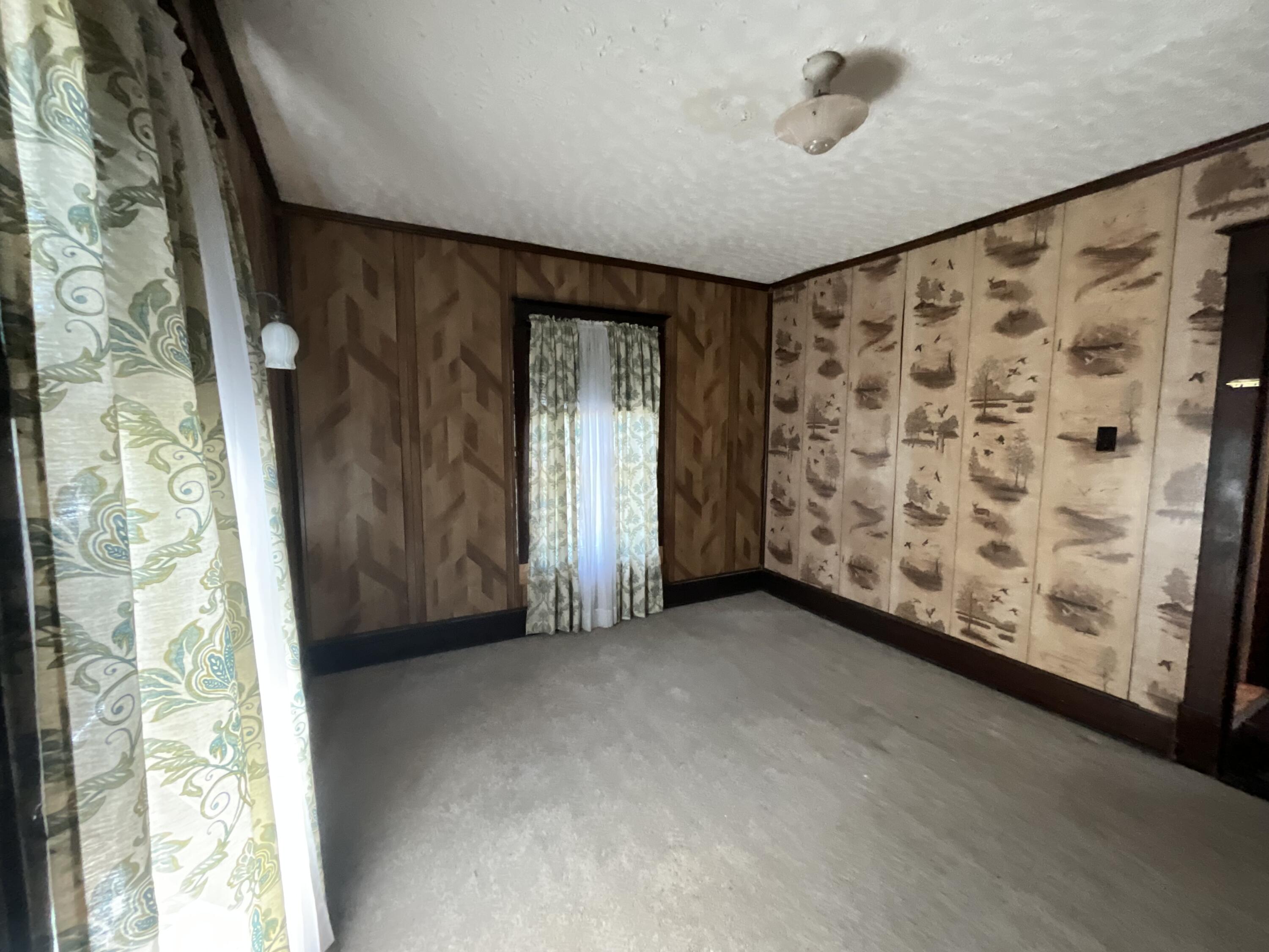 152 S Central Avenue Property Photo 18
