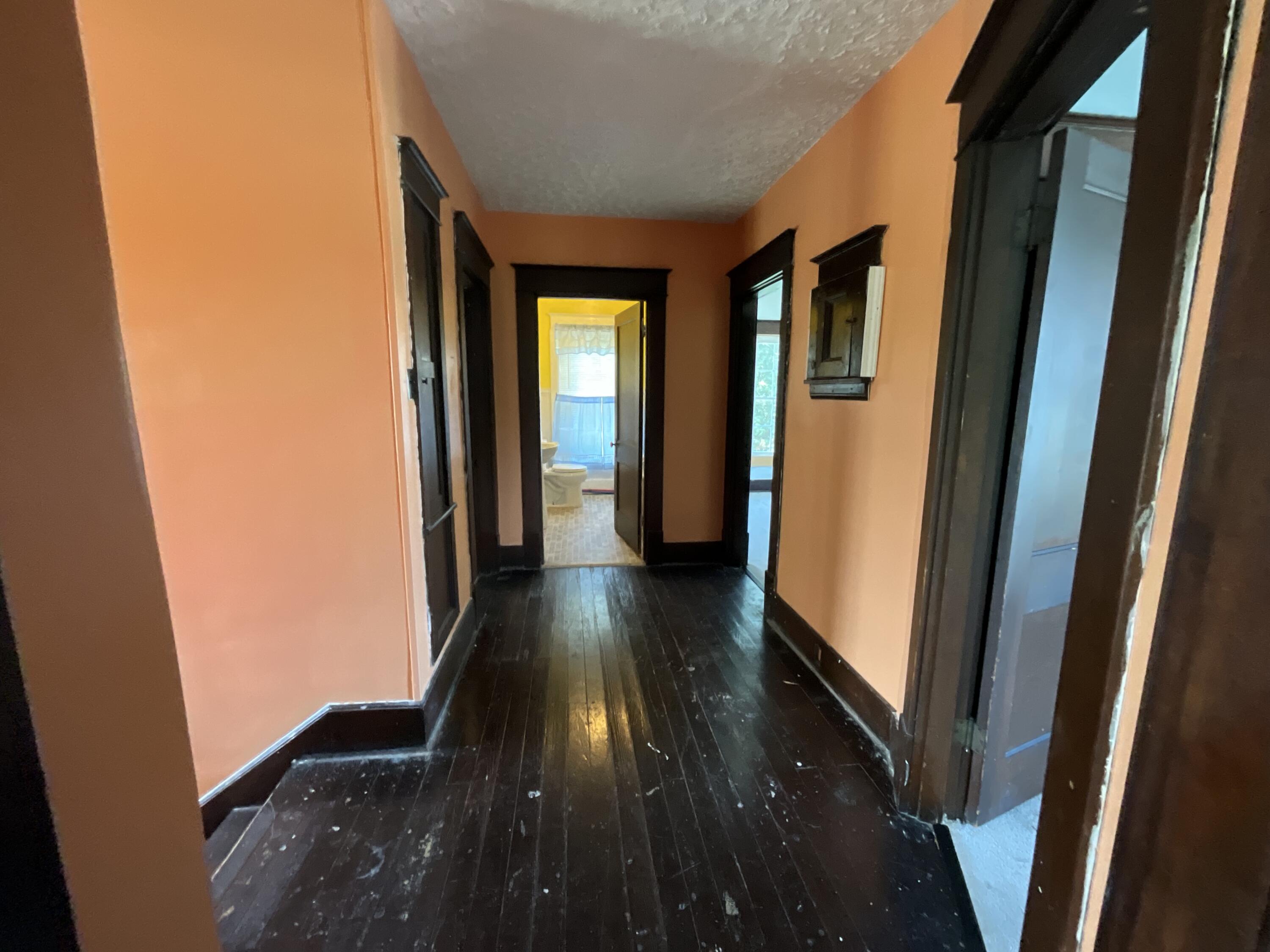152 S Central Avenue Property Photo 22