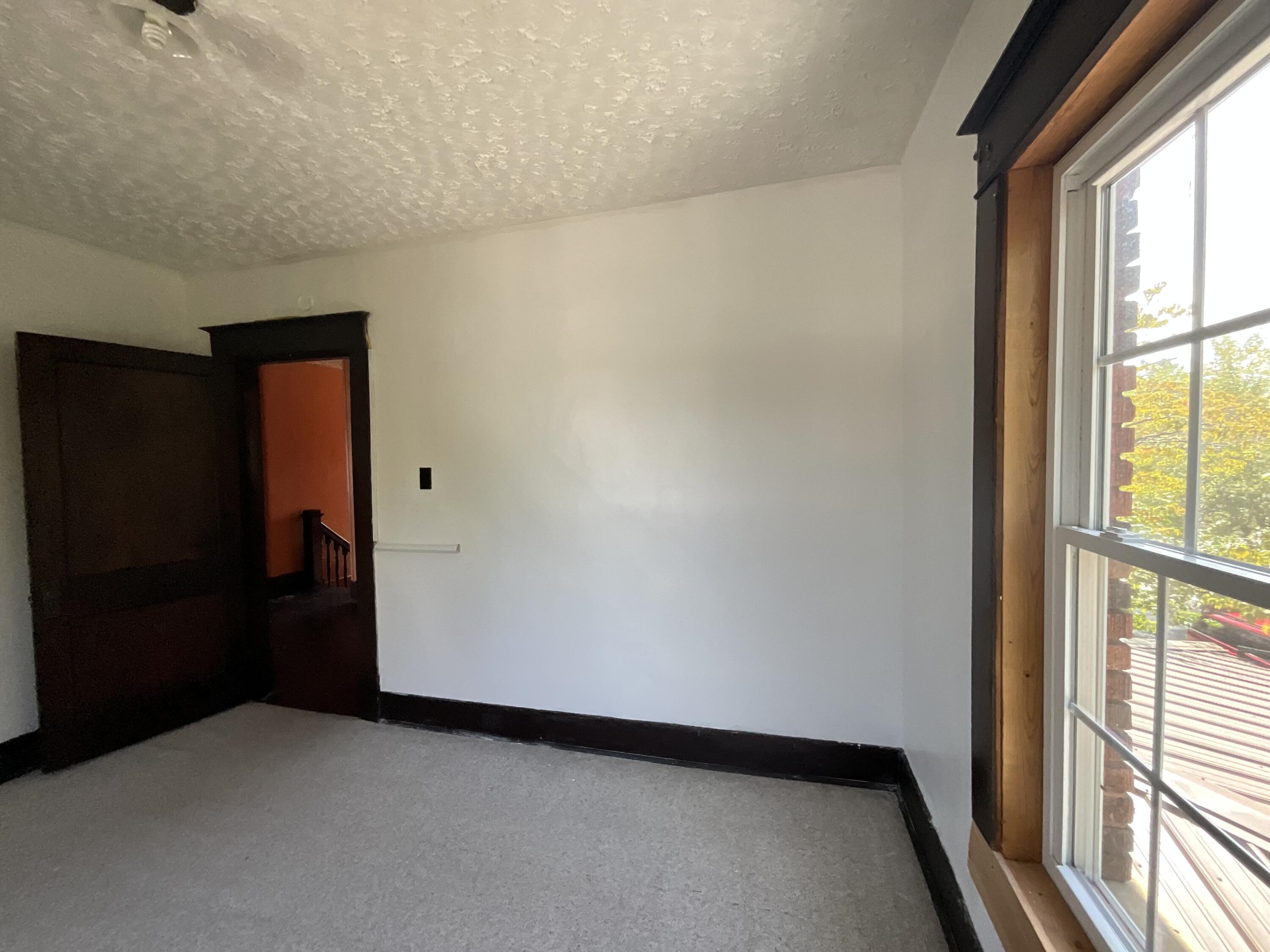 152 S Central Avenue Property Photo 23