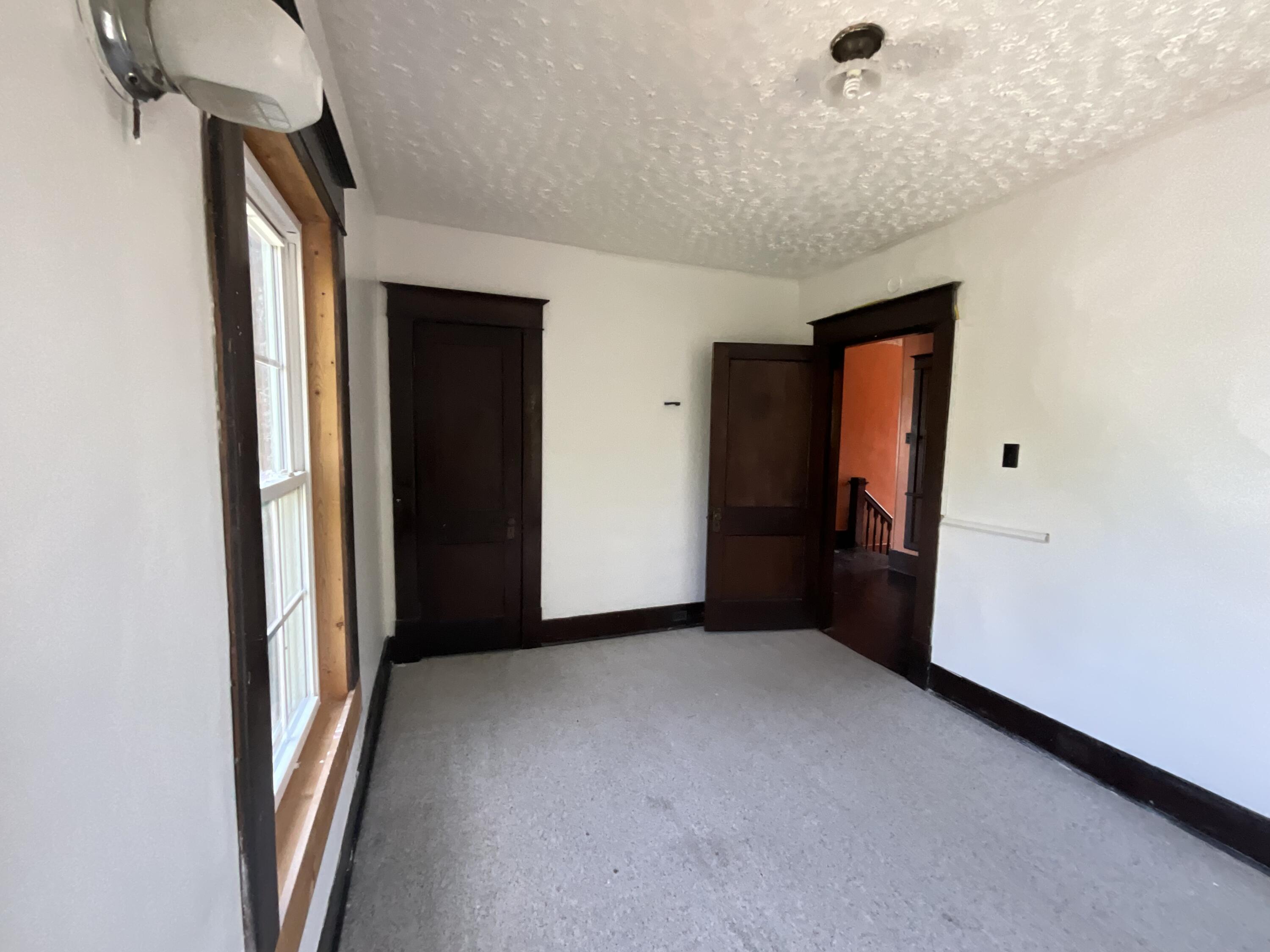 152 S Central Avenue Property Photo 30