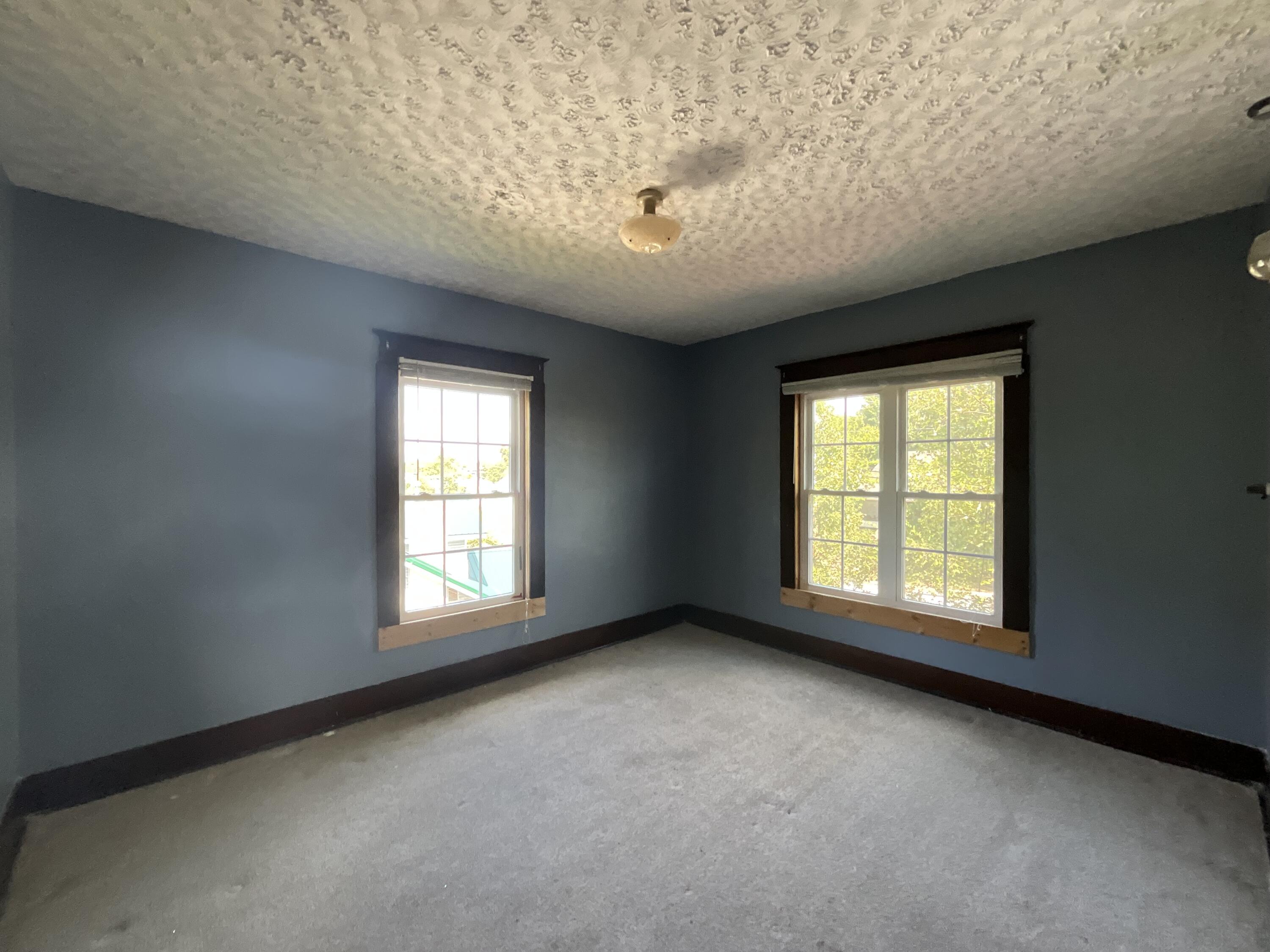 152 S Central Avenue Property Photo 31
