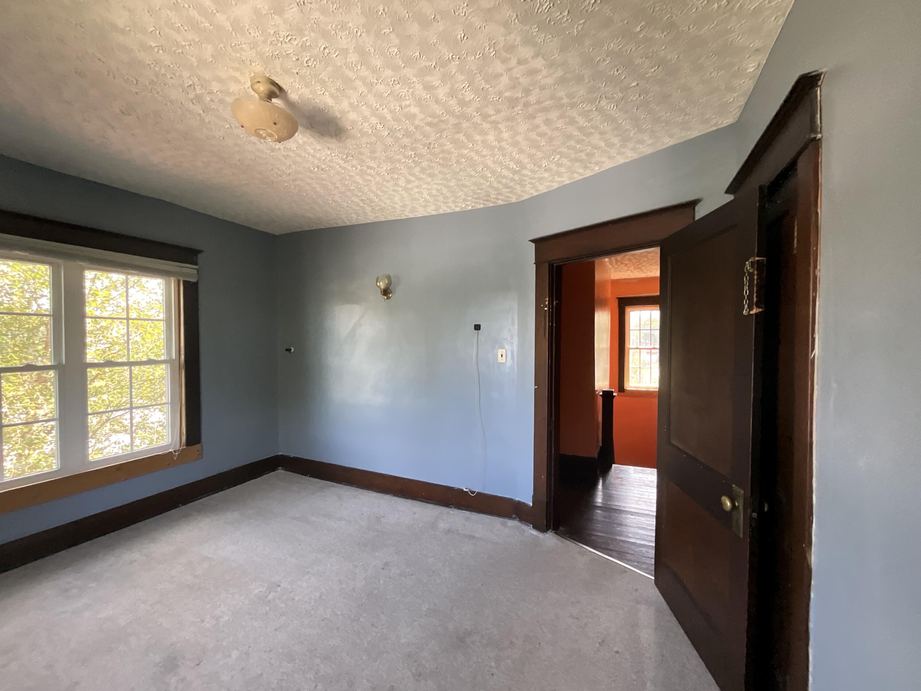 152 S Central Avenue Property Photo 33