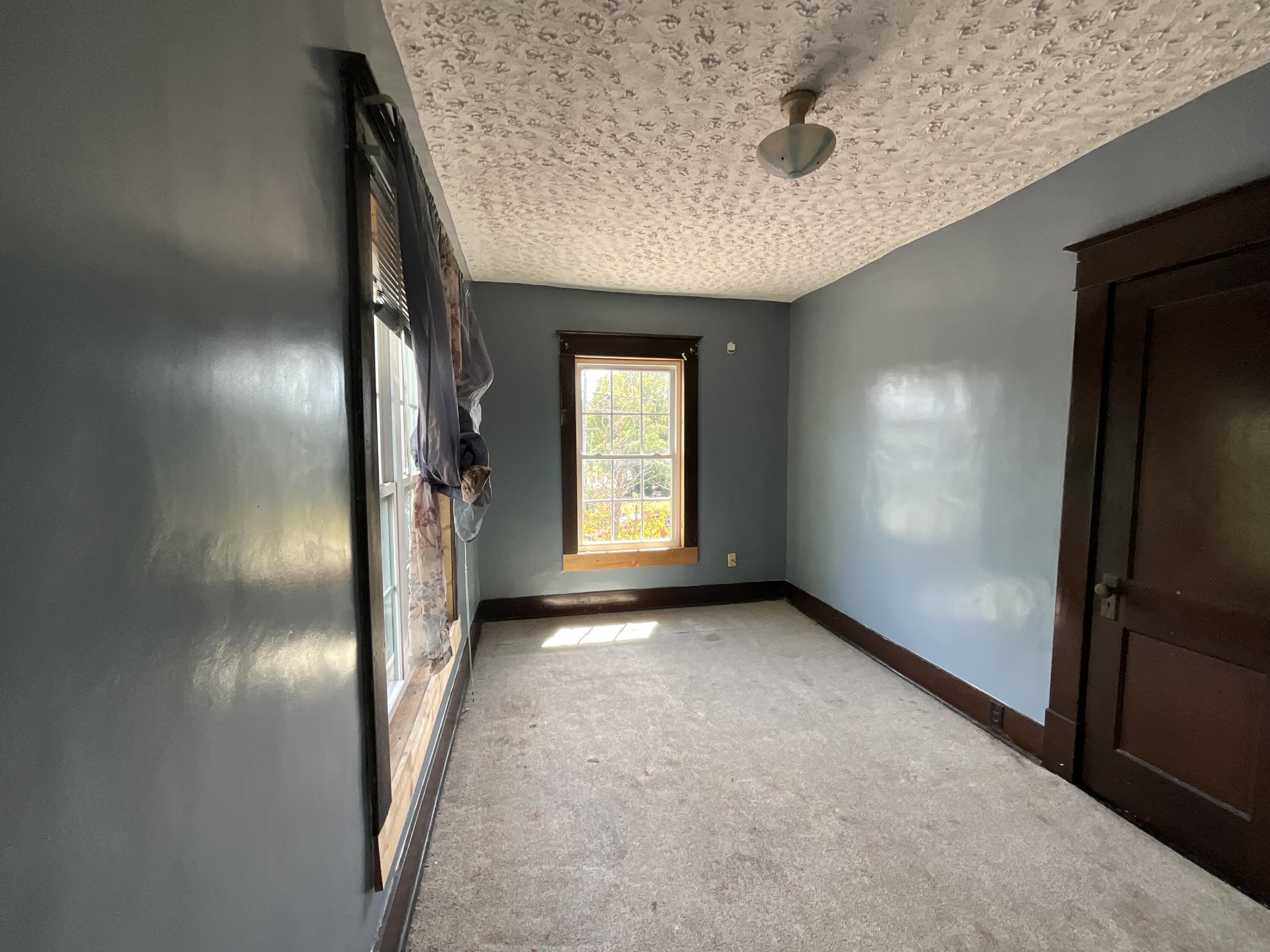 152 S Central Avenue Property Photo 33