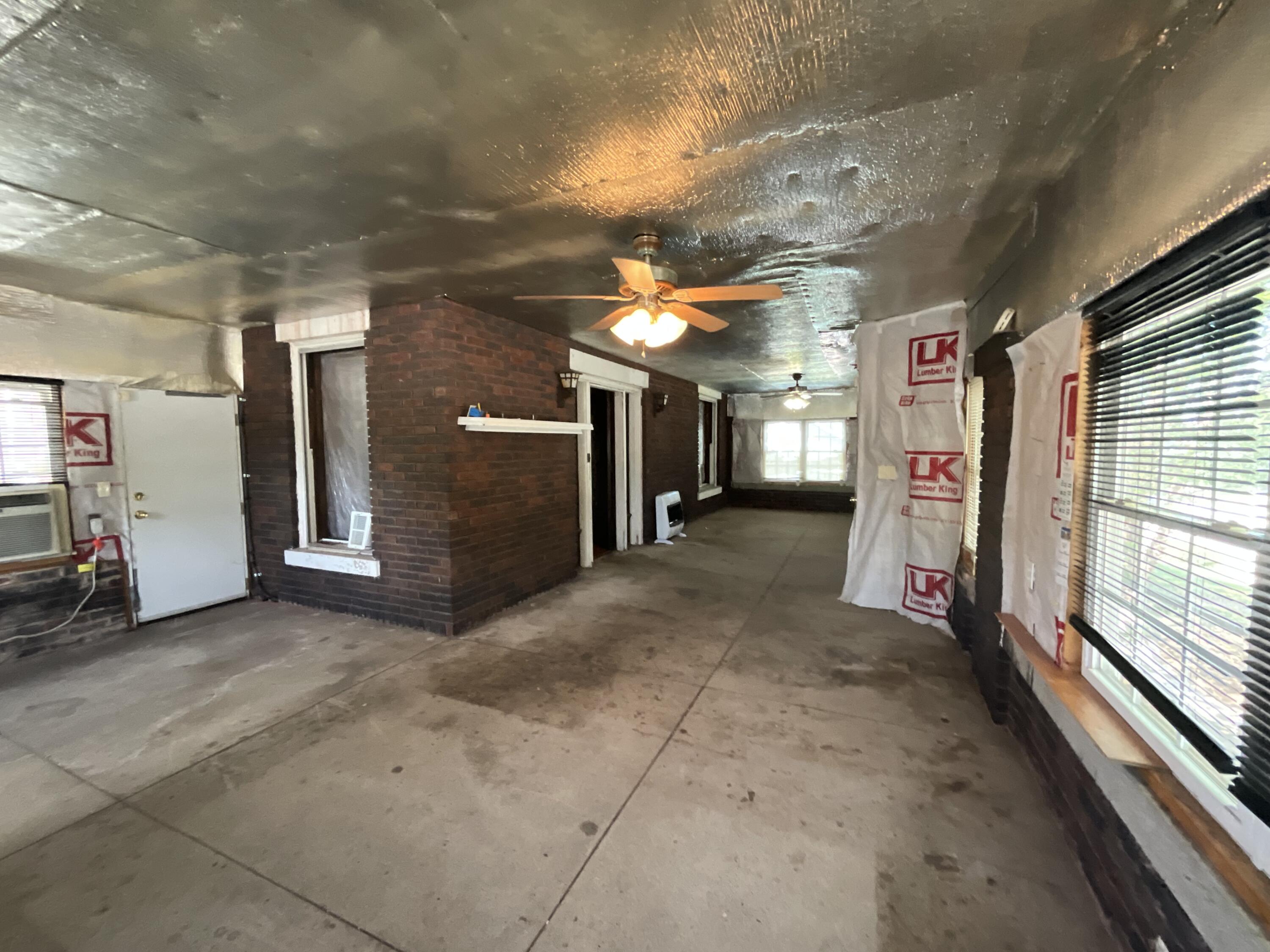 152 S Central Avenue Property Photo 44