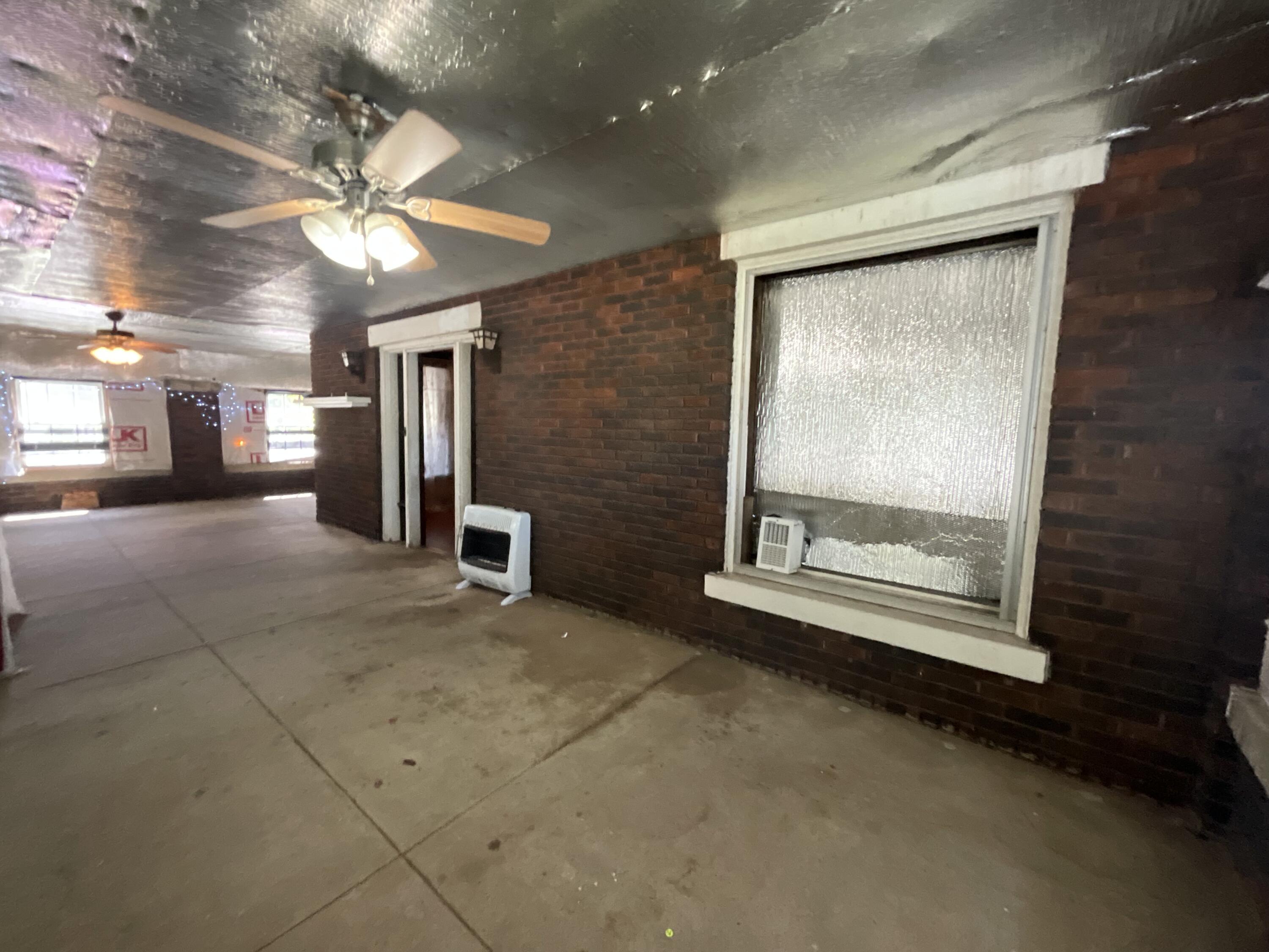 152 S Central Avenue Property Photo 46