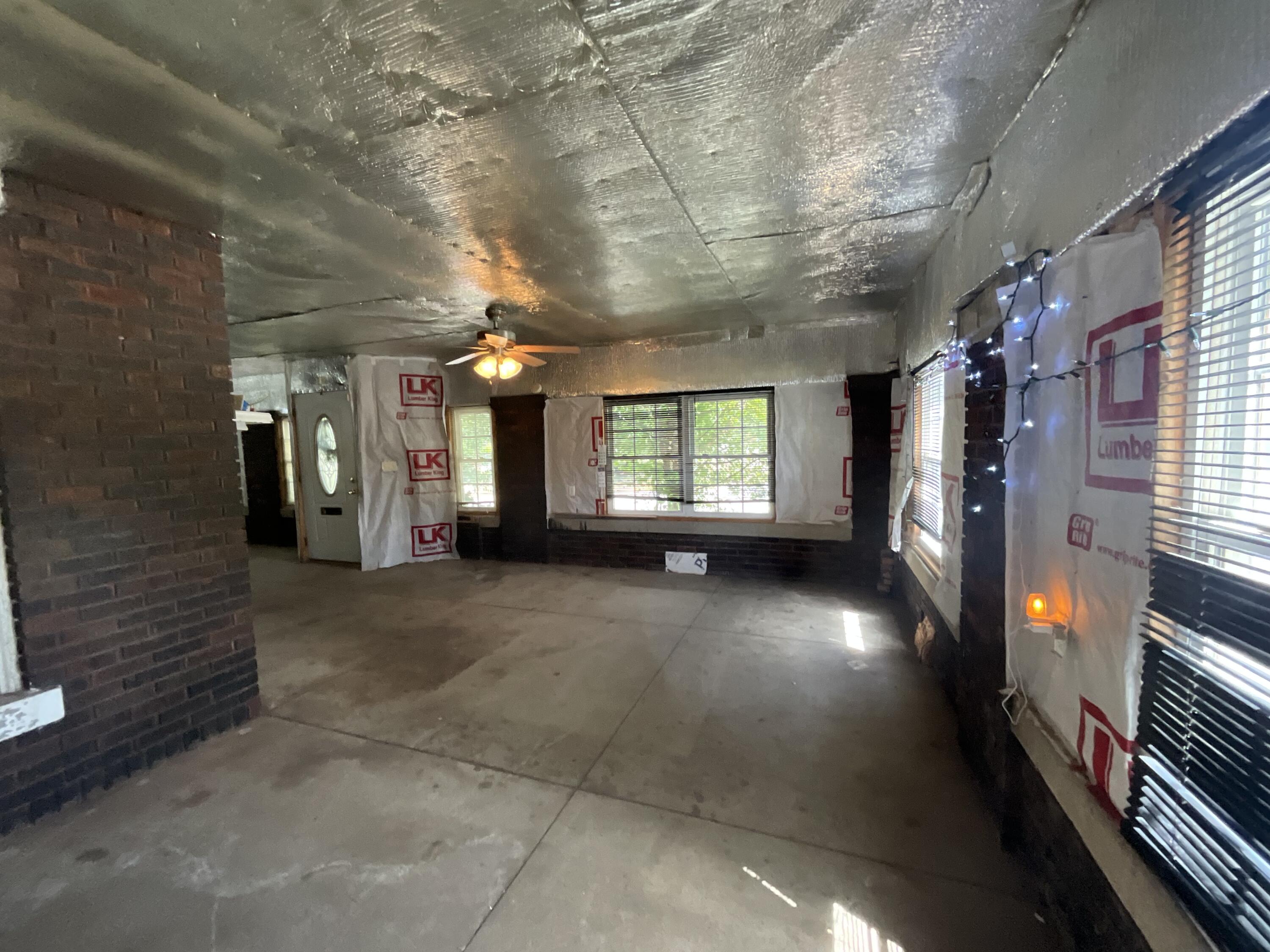 152 S Central Avenue Property Photo 48