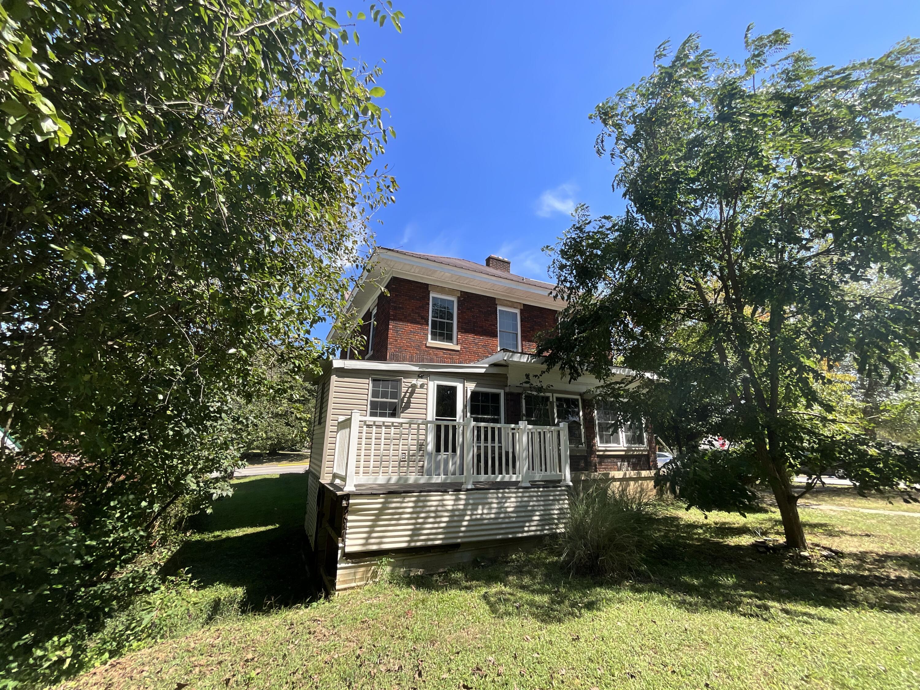 152 S Central Avenue Property Photo 55