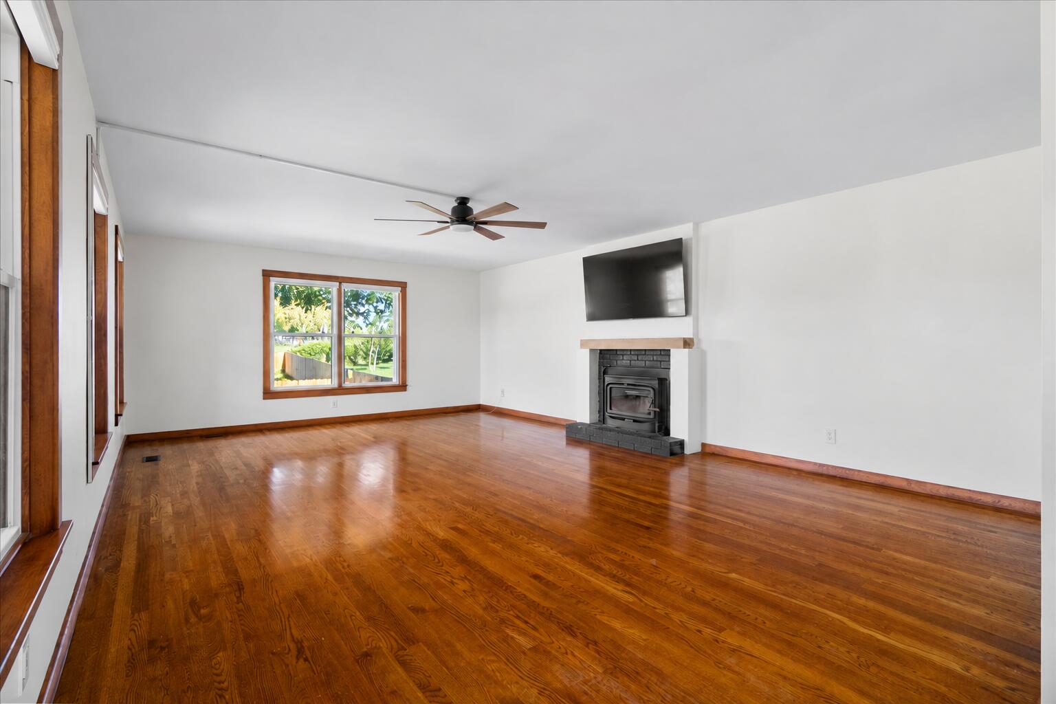 195 Locust Grove Road Property Photo 6