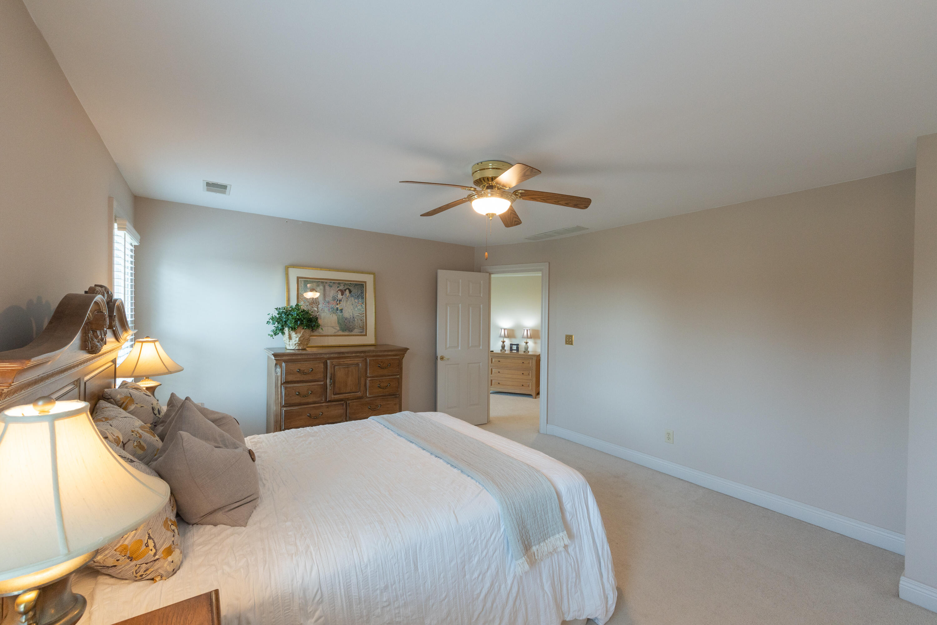 6100 Winchester Road Property Photo 39