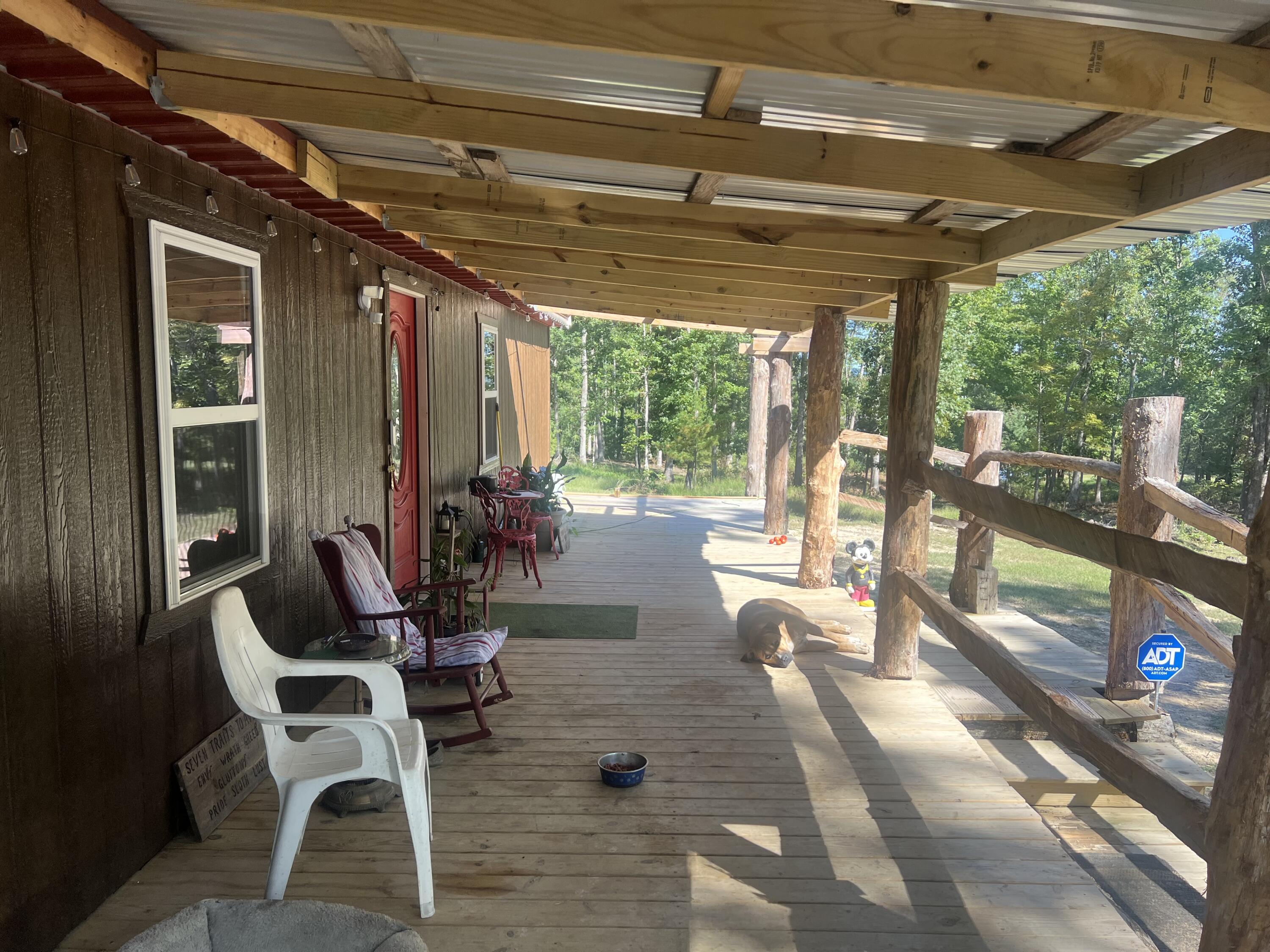 60 Louie Lane Property Photo 2