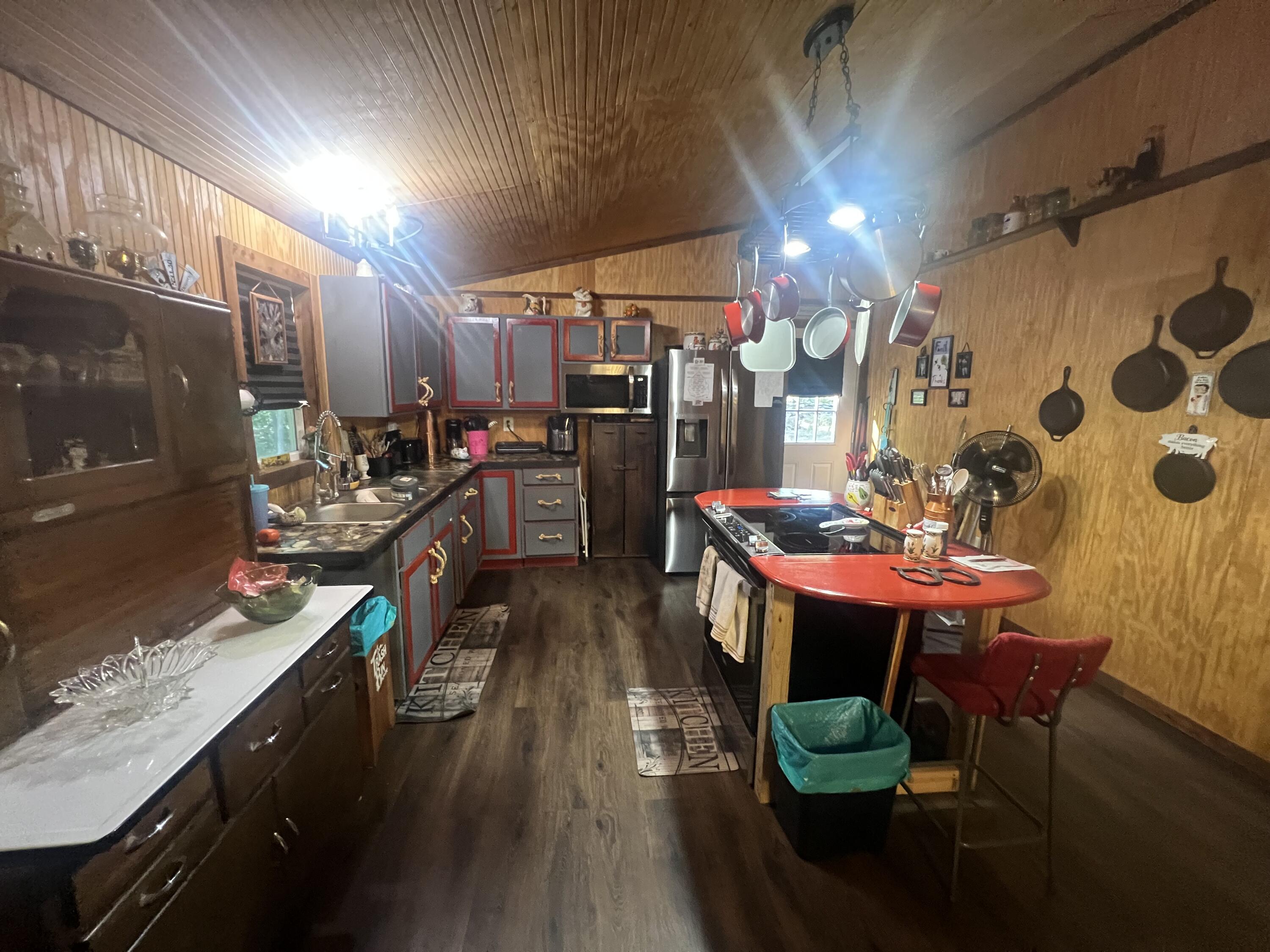 60 Louie Lane Property Photo 32
