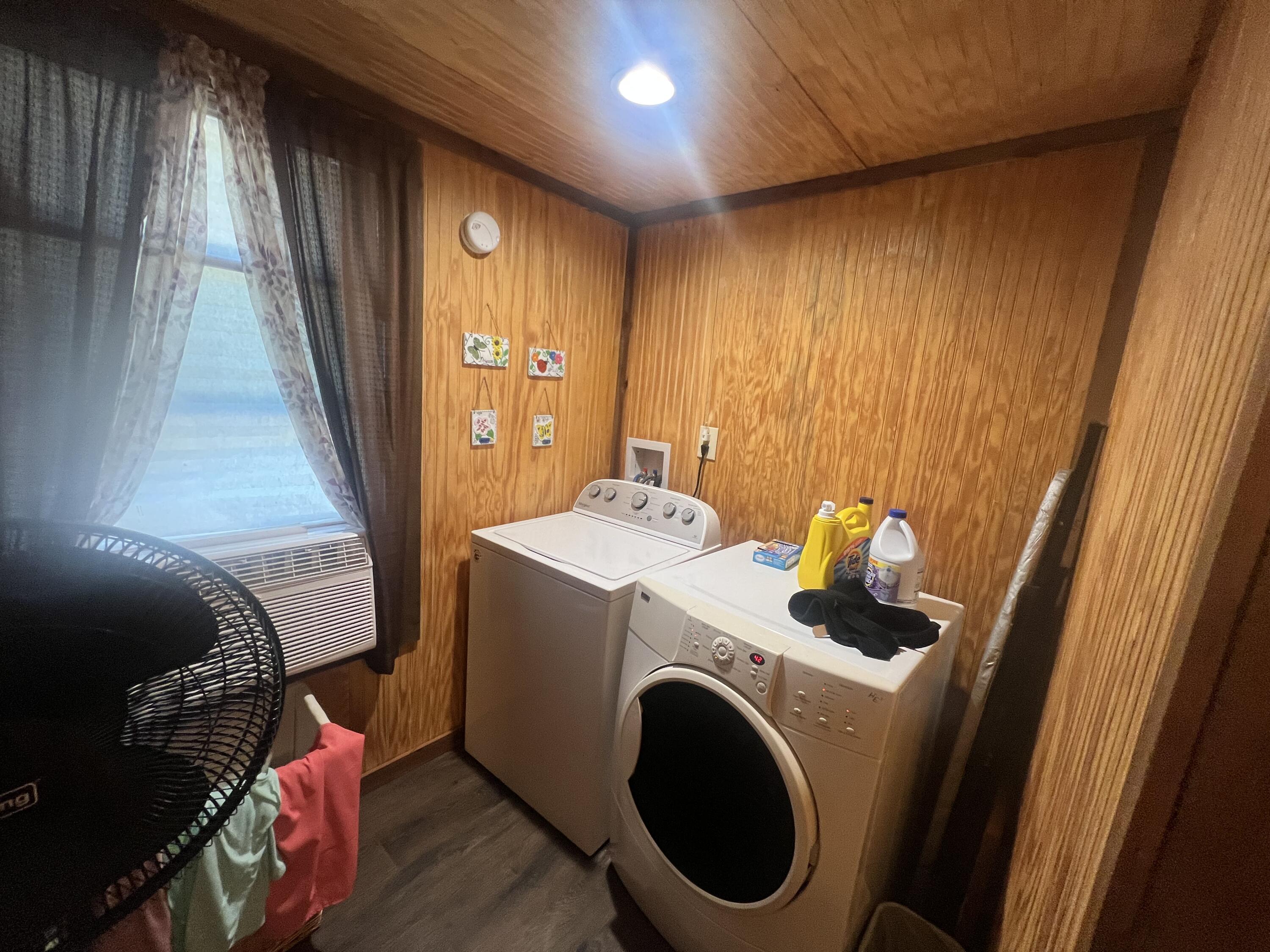 60 Louie Lane Property Photo 46