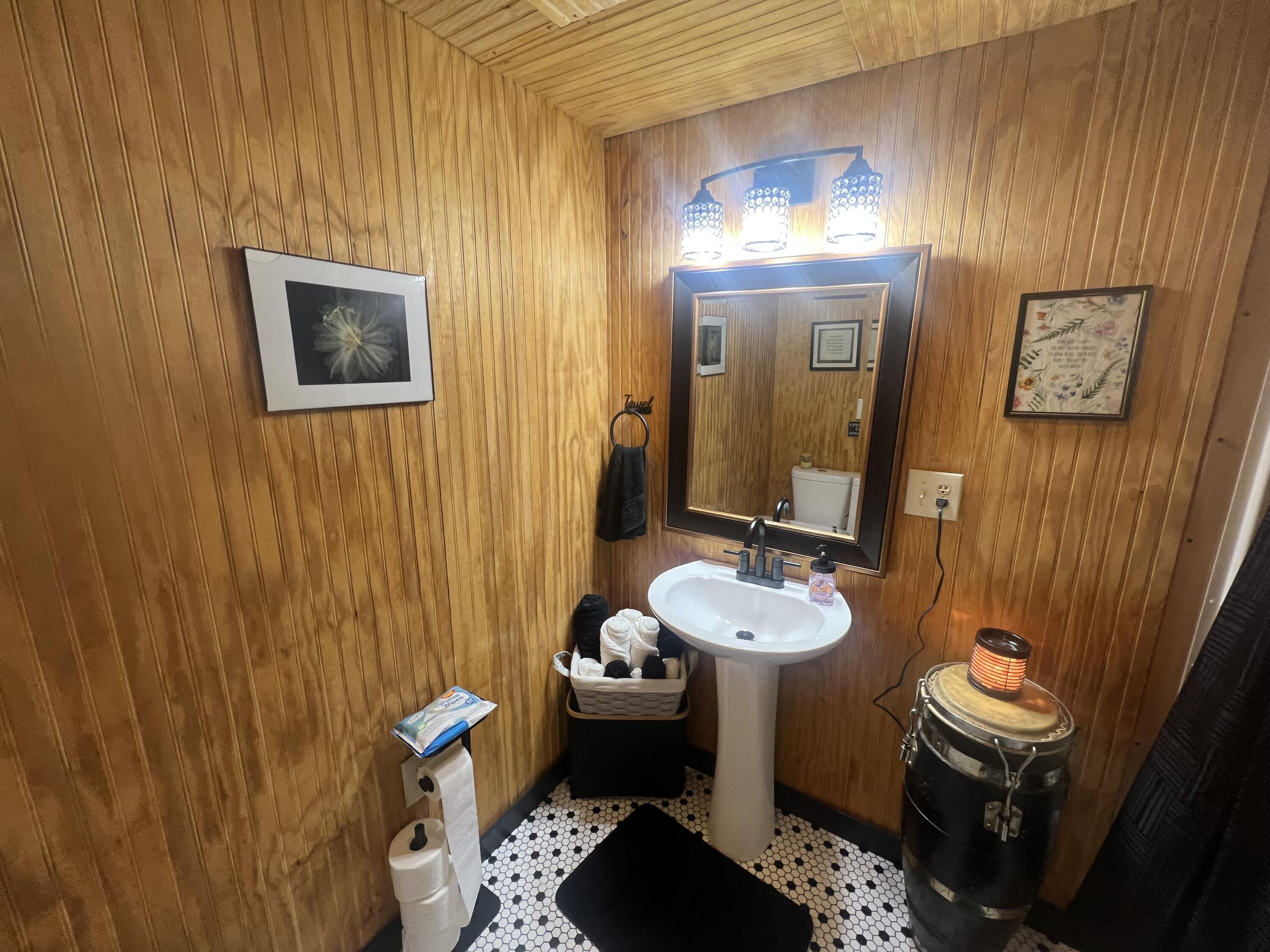 60 Louie Lane Property Photo 47