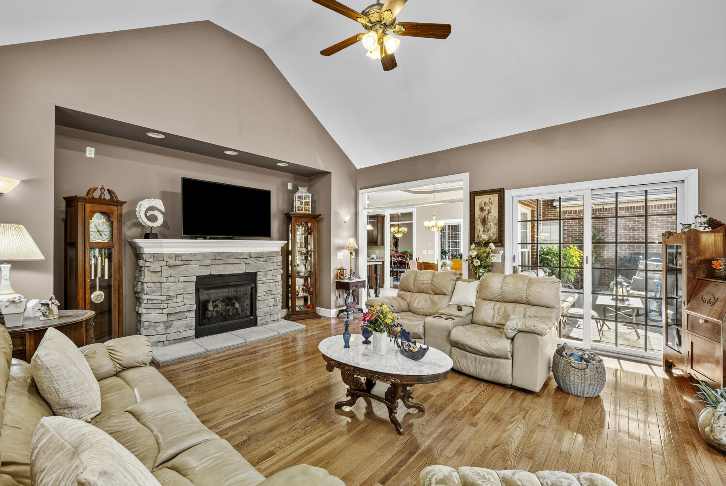 201 Wimberly Place Property Photo 32