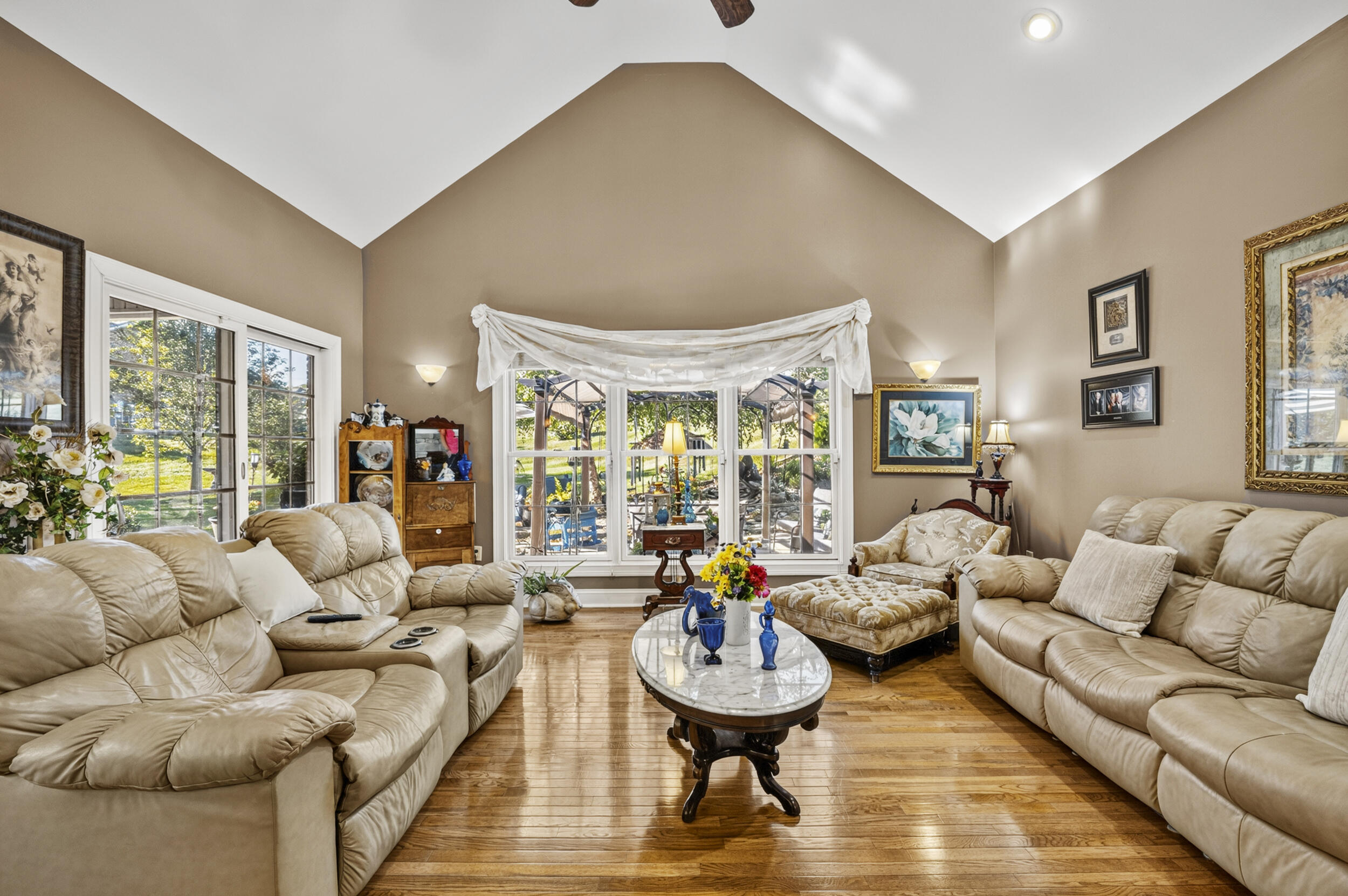 201 Wimberly Place Property Photo 35