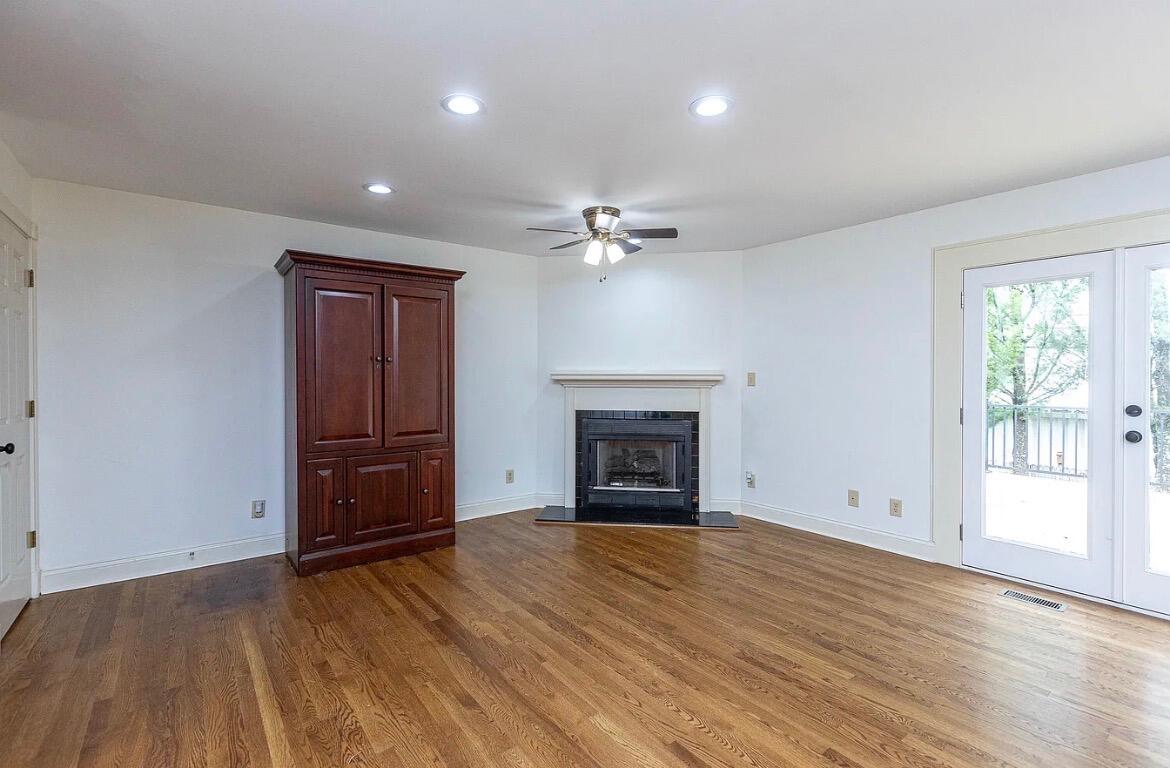 114 Bourbon Hills Drive Property Photo 14