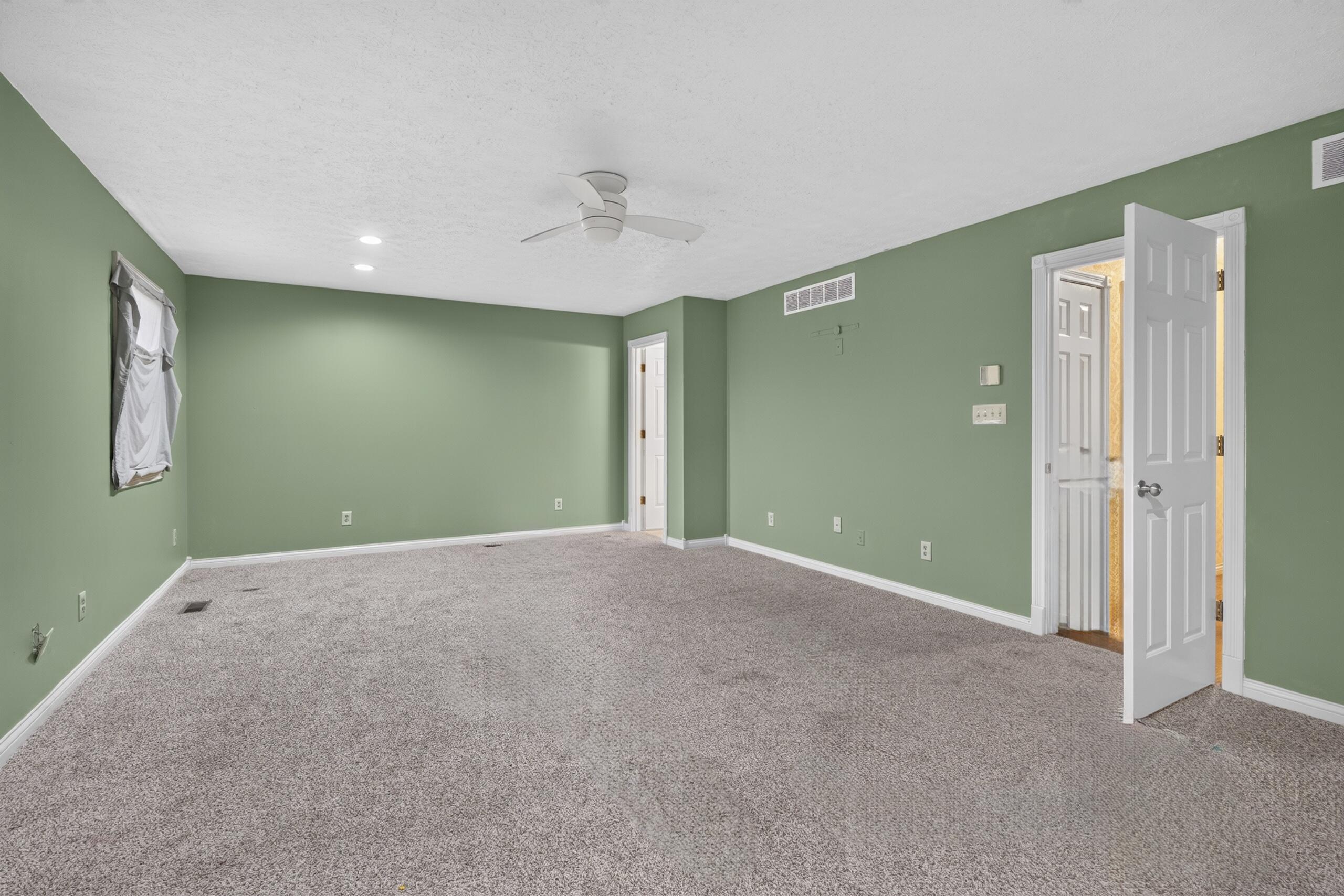 114 Bourbon Hills Drive Property Photo 20