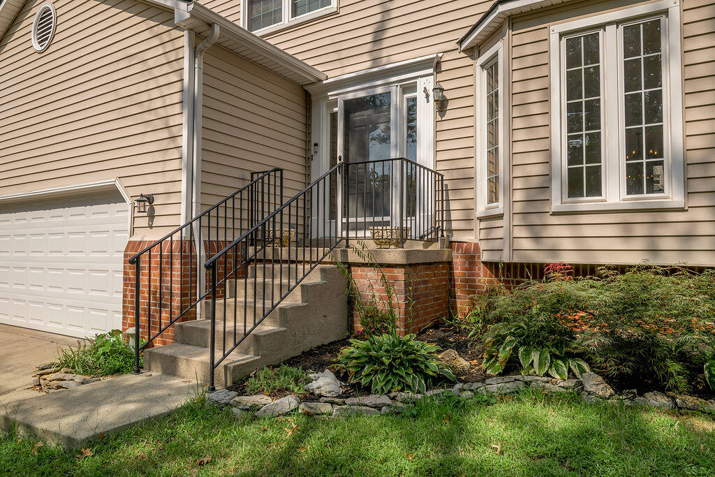 4688 Spring Creek Drive Property Photo 4