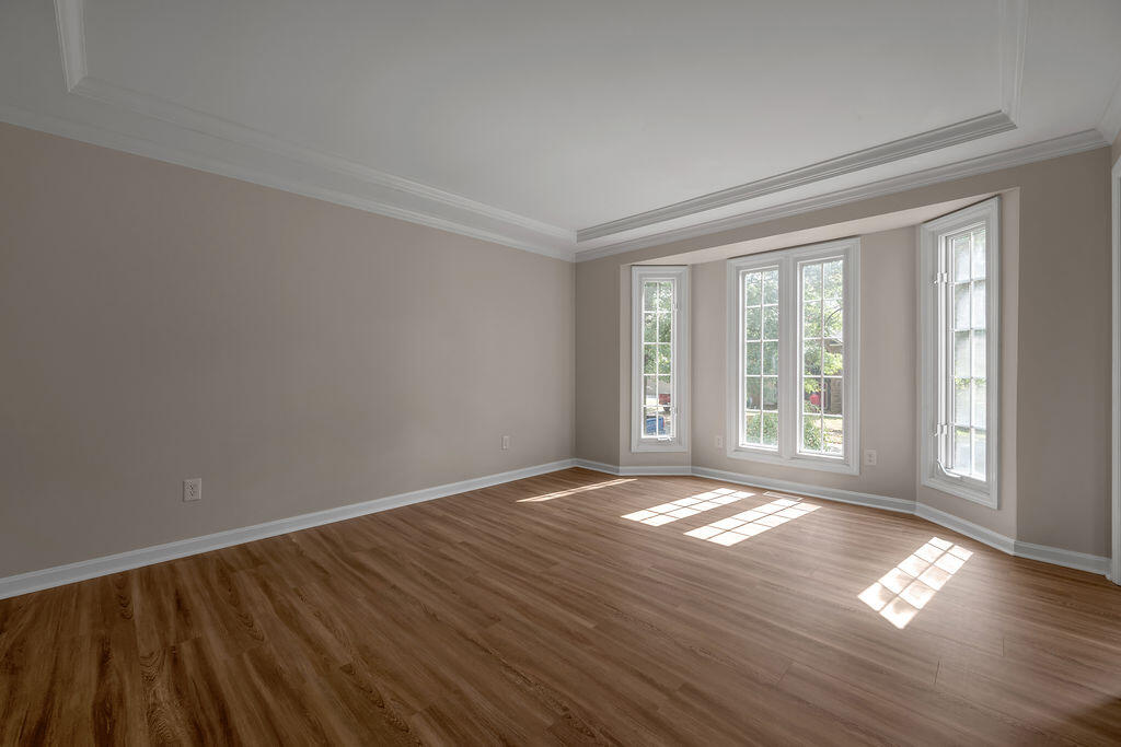 4688 Spring Creek Drive Property Photo 9
