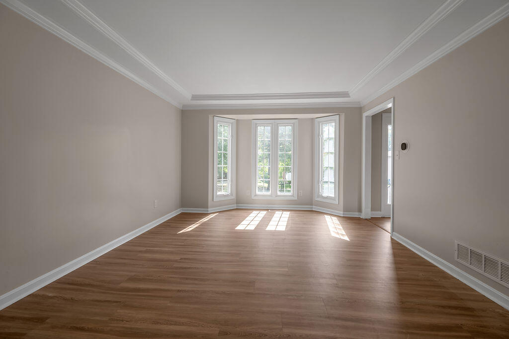 4688 Spring Creek Drive Property Photo 12