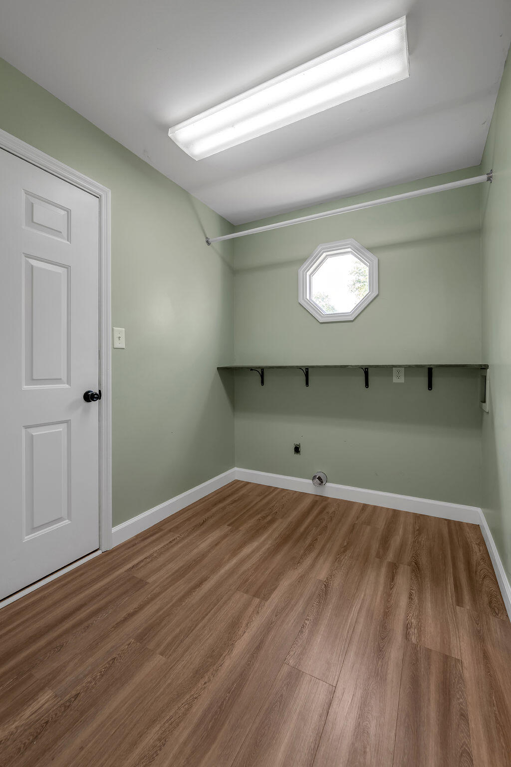 4688 Spring Creek Drive Property Photo 28