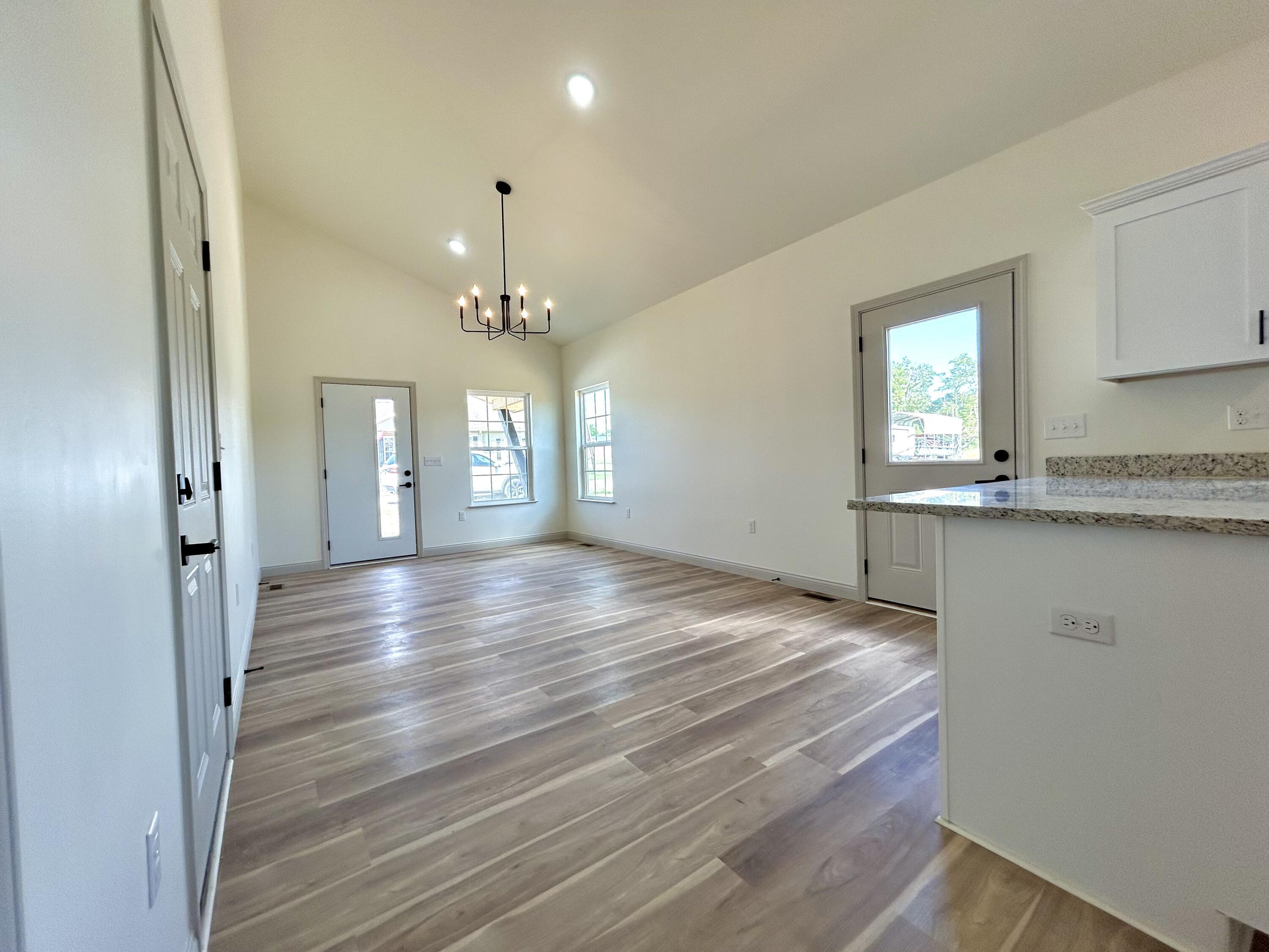321 Randolph Street Property Photo 5