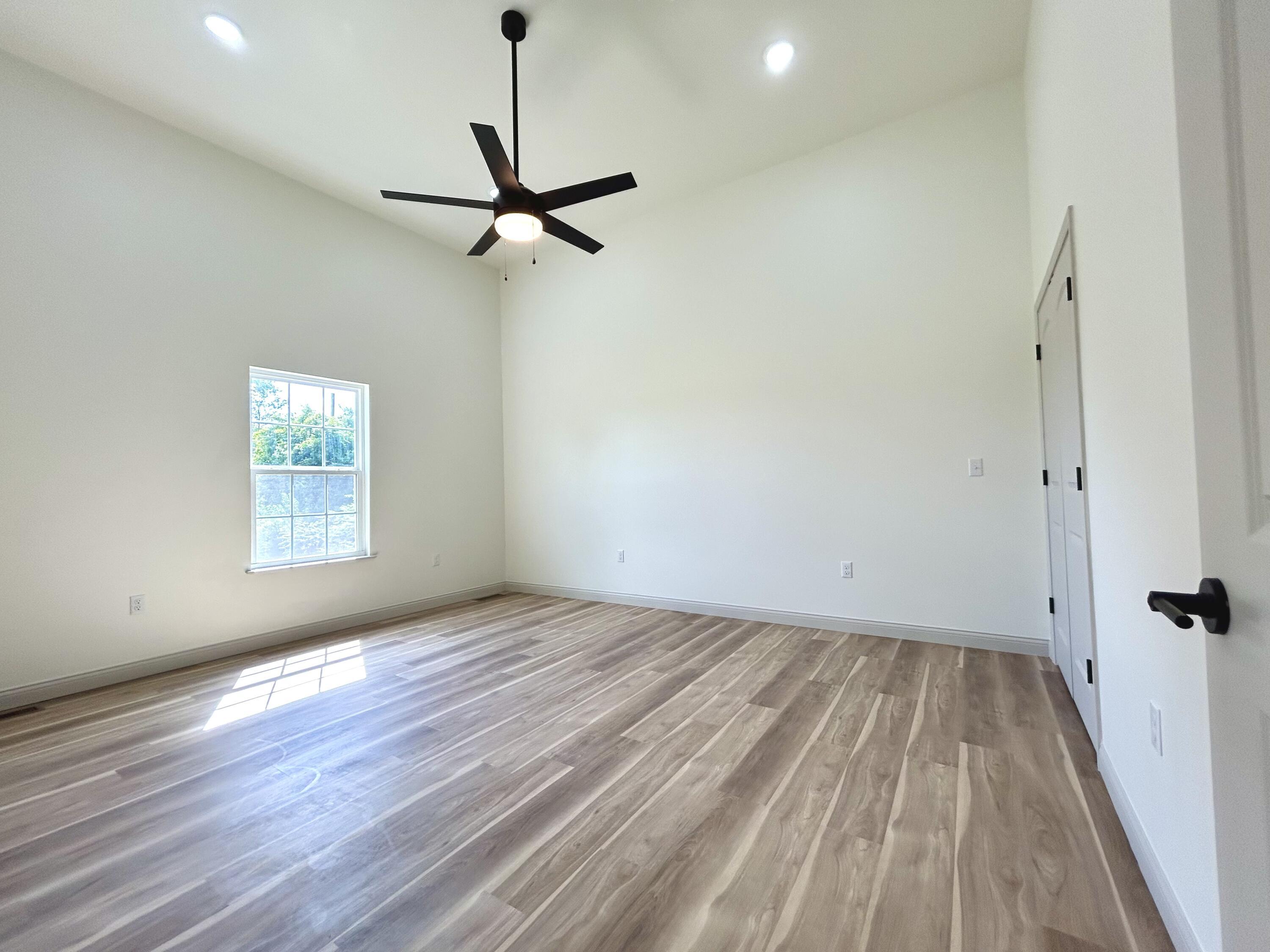 321 Randolph Street Property Photo 10