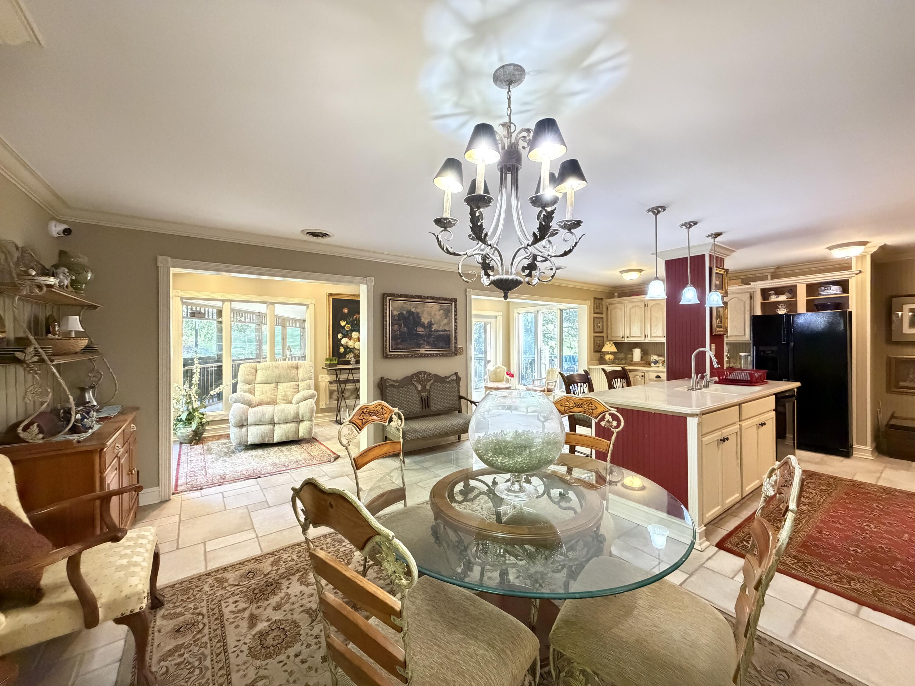 891 Woodland Hills Property Photo 17