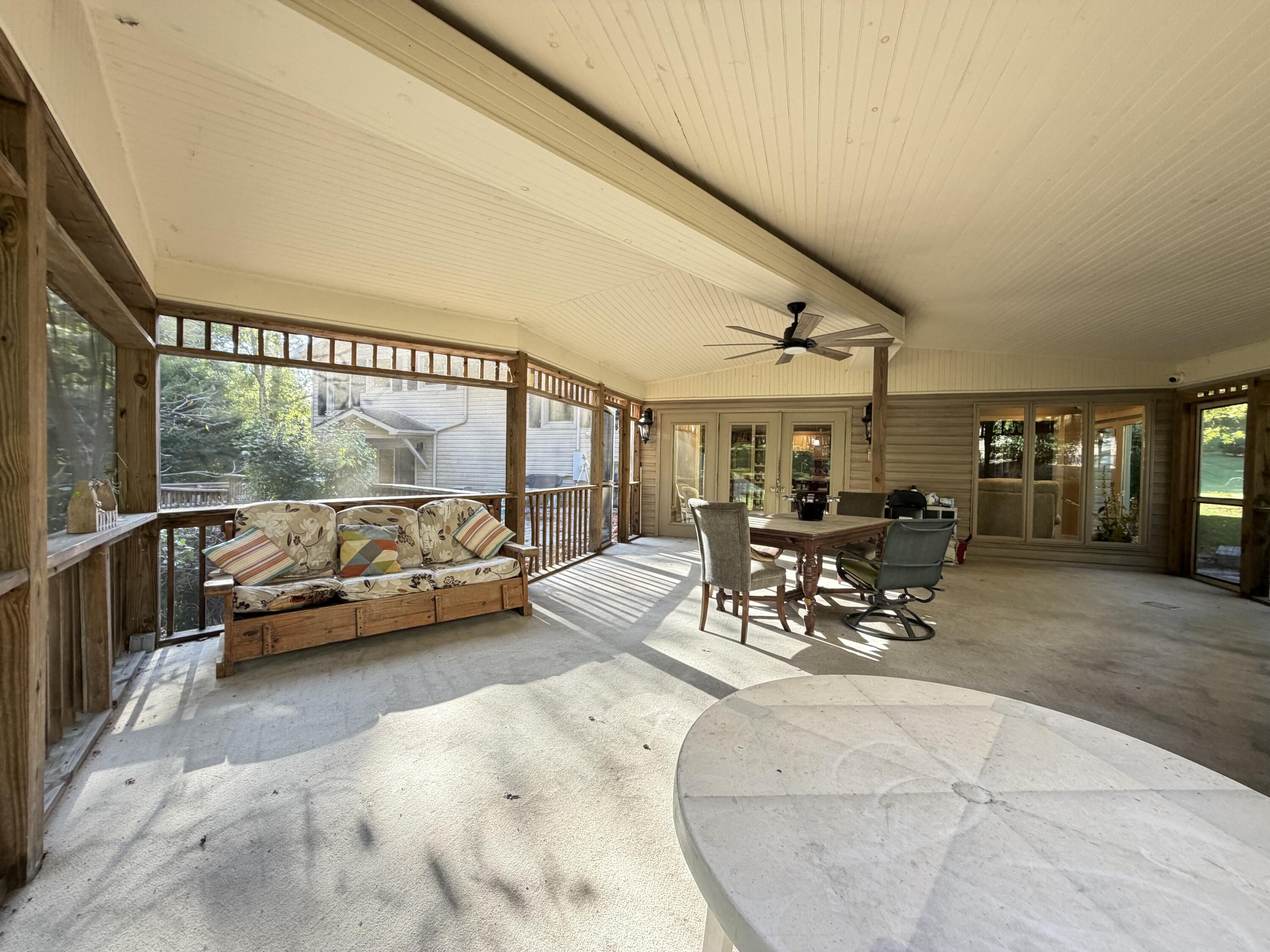 891 Woodland Hills Property Photo 36