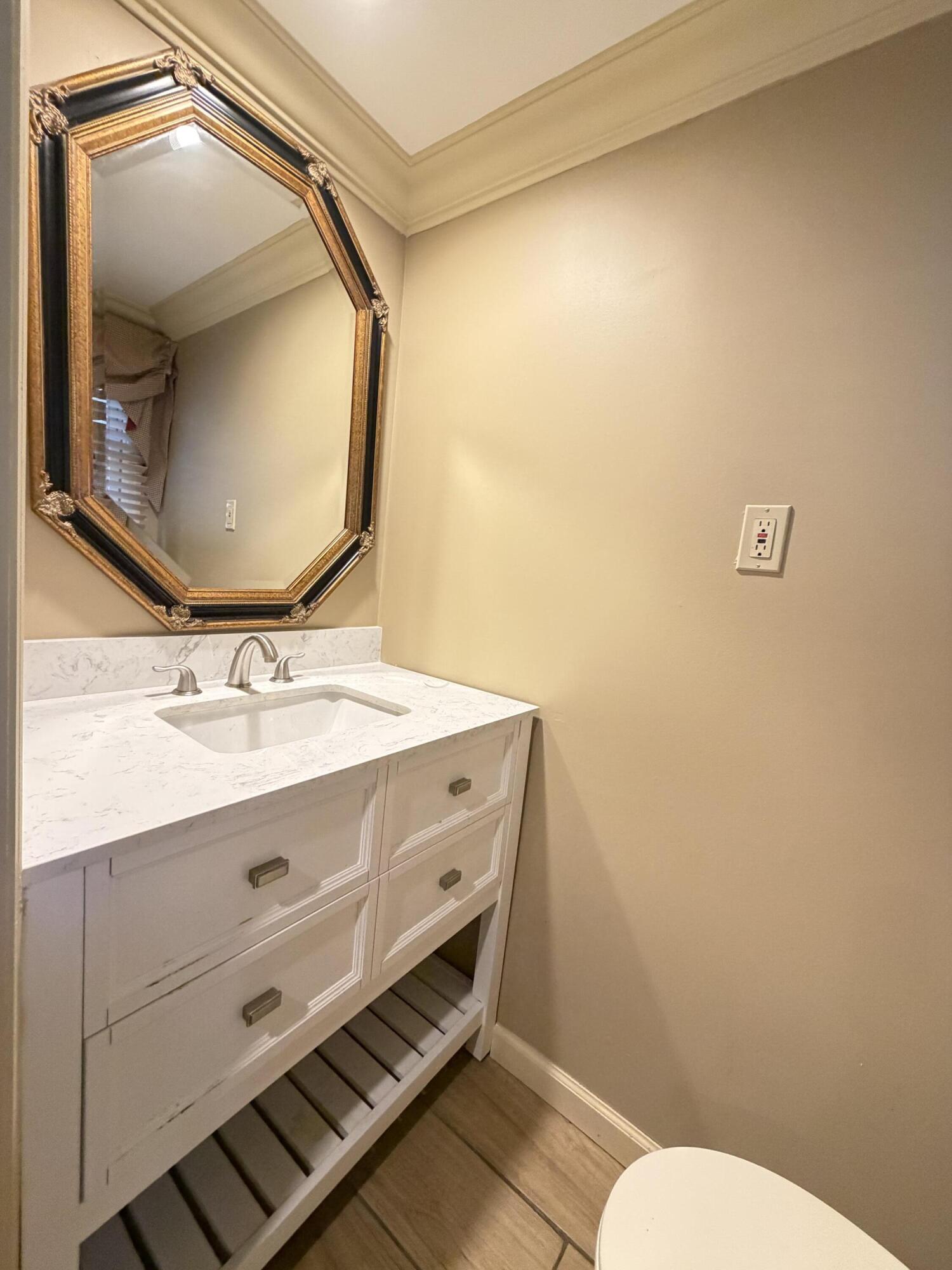 891 Woodland Hills Property Photo 41