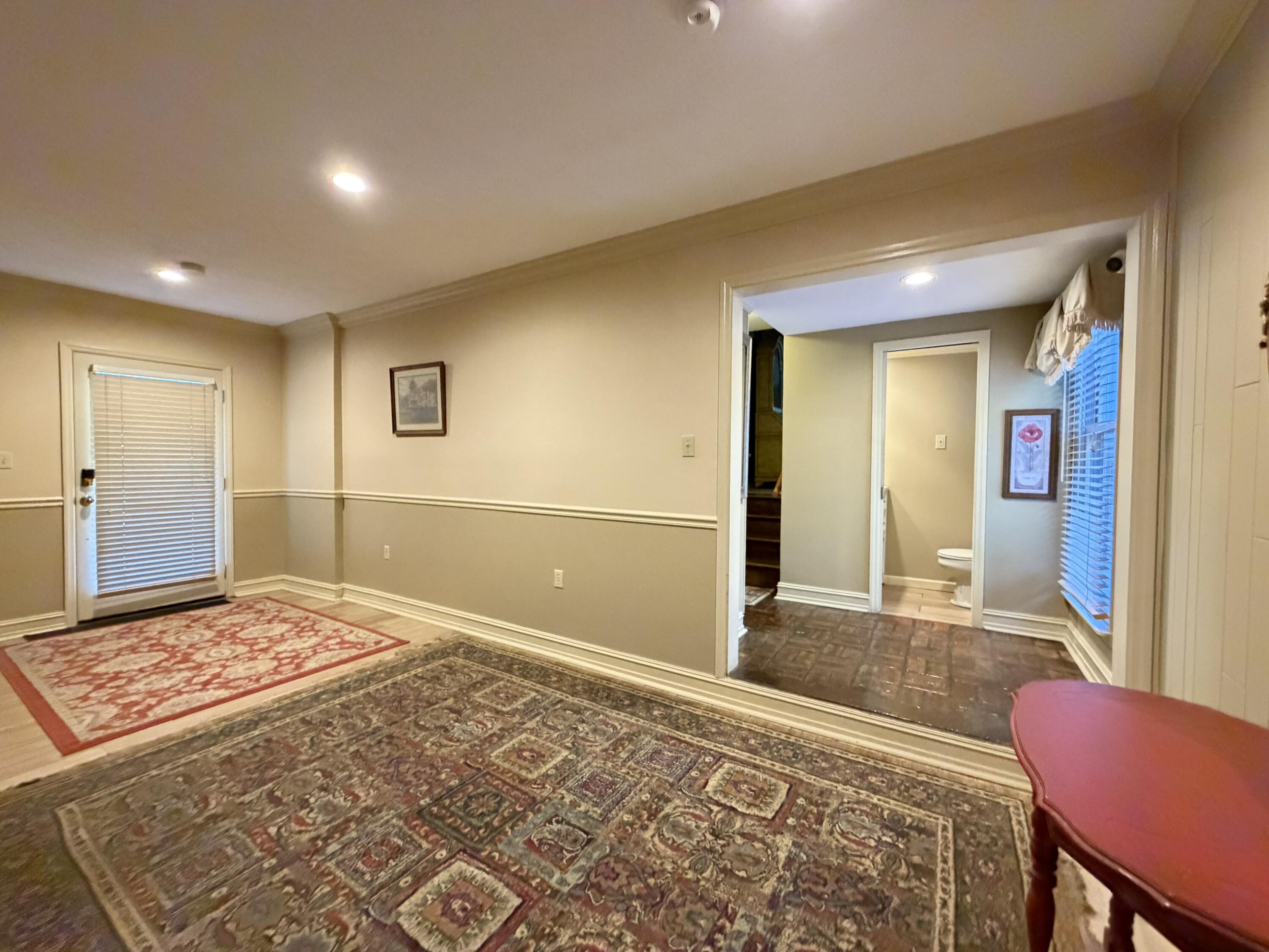 891 Woodland Hills Property Photo 45