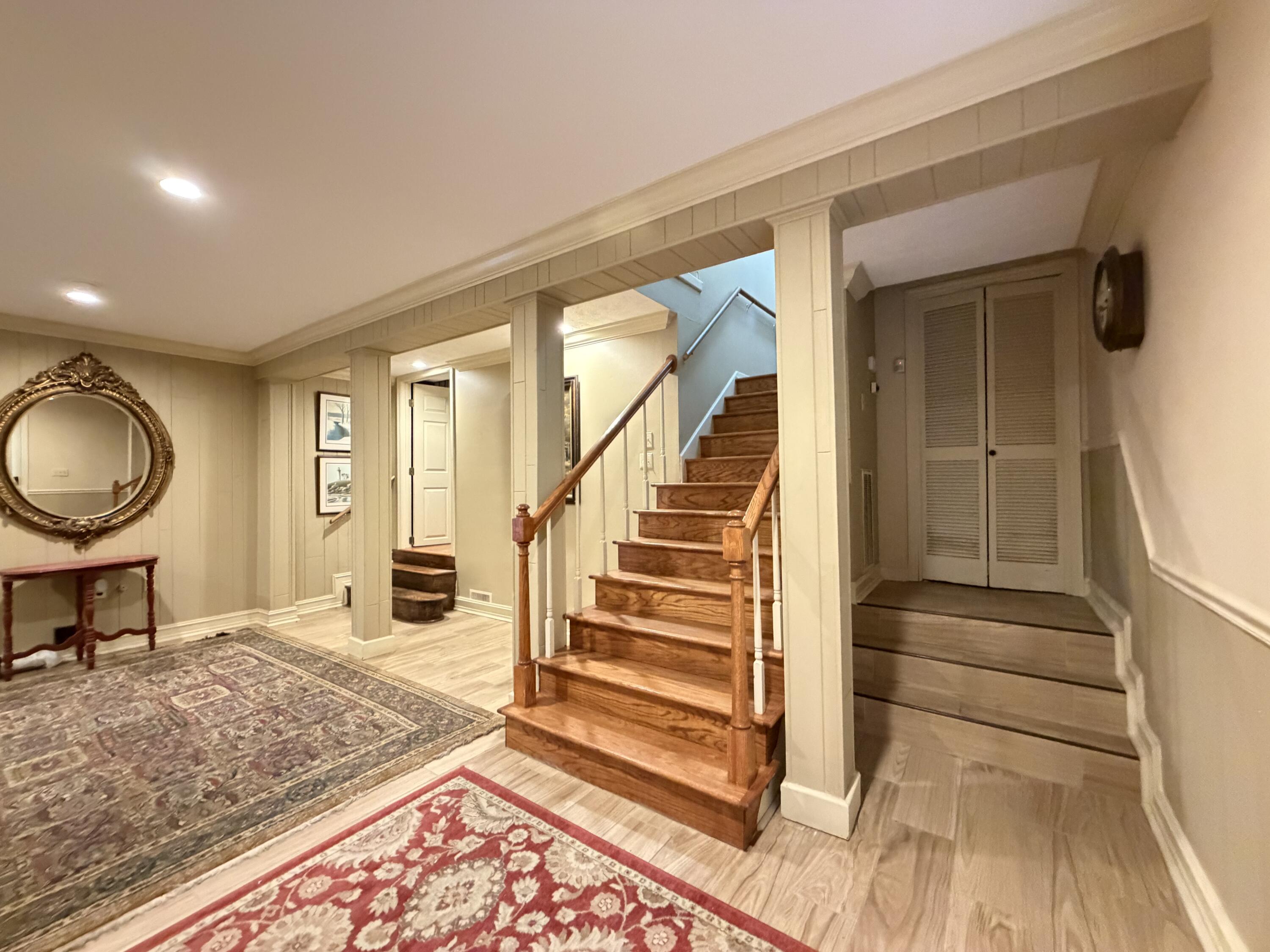 891 Woodland Hills Property Photo 46